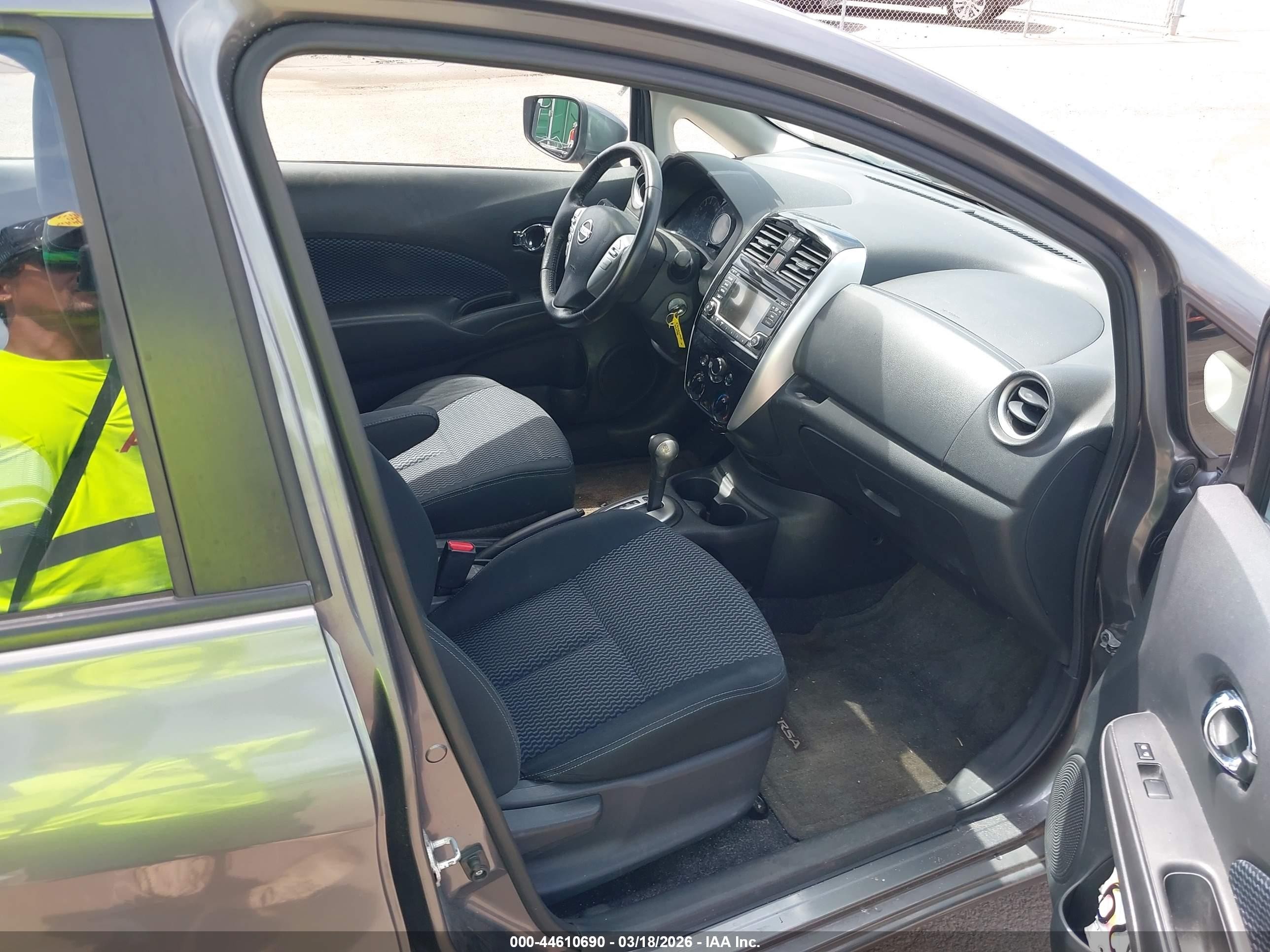 2016 Nissan Versa Note S (sr)/s Plus/sl/sr/sv Gray vin: 3N1CE2CP1GL359859