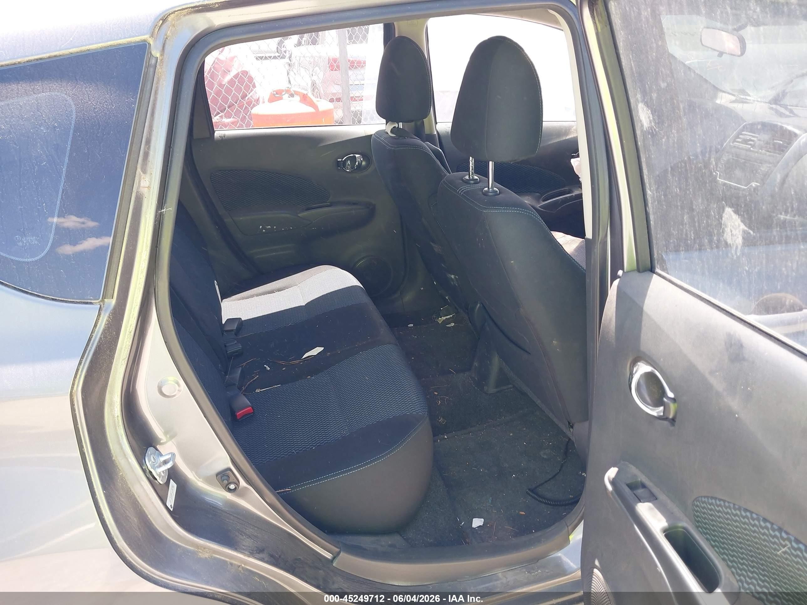 2016 Nissan Versa Note Sv Gray vin: 3N1CE2CP1GL392960