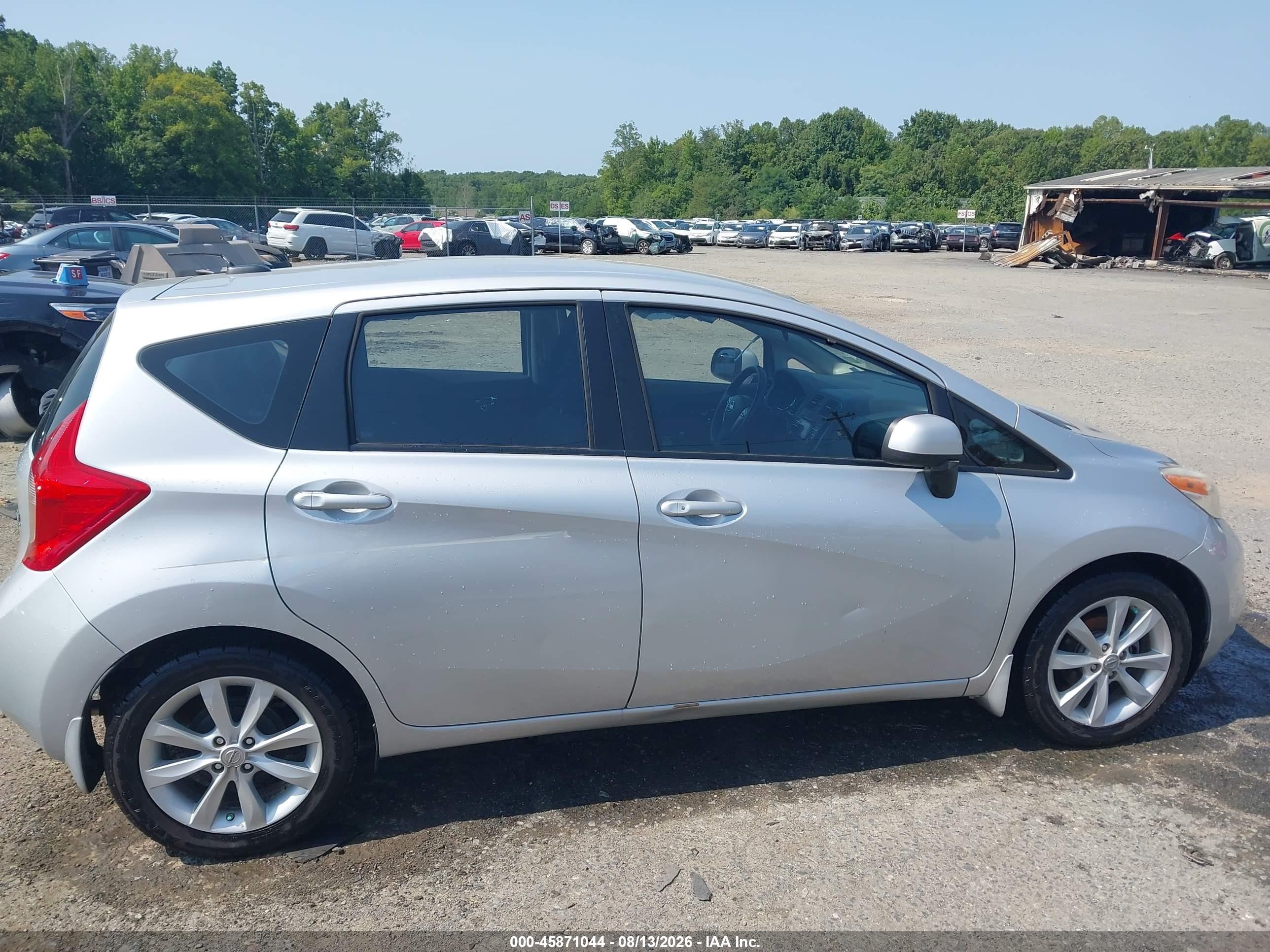 2014 Nissan Versa Note Sv Silver vin: 3N1CE2CP2EL366039