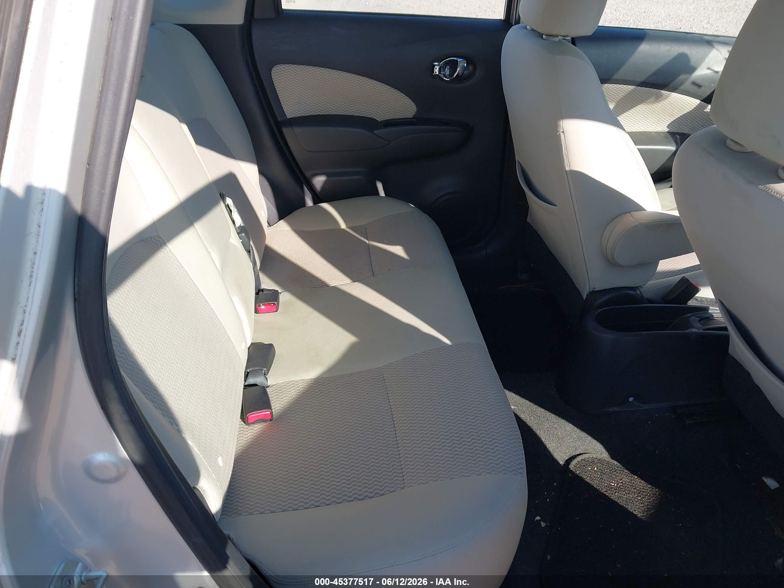 2014 Nissan Versa Note Sv Silver vin: 3N1CE2CP2EL374898
