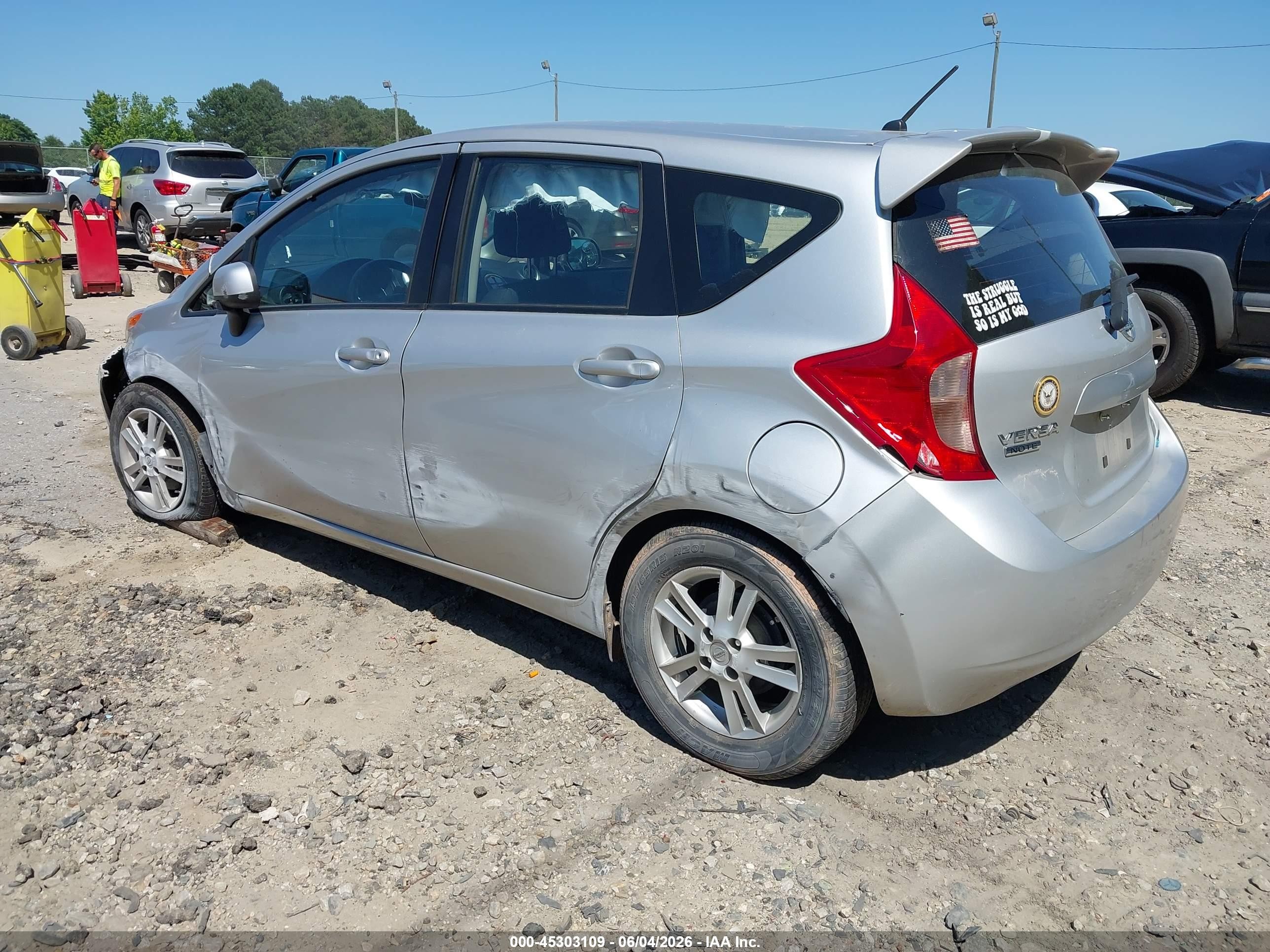 2014 Nissan Versa Note Sv Серебряный vin: 3N1CE2CP2EL383701