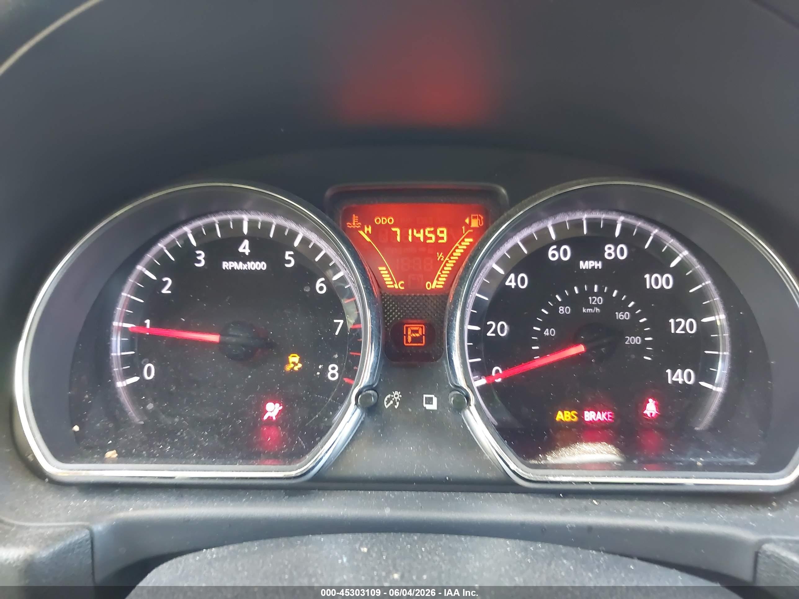 2014 Nissan Versa Note Sv Серебряный vin: 3N1CE2CP2EL383701