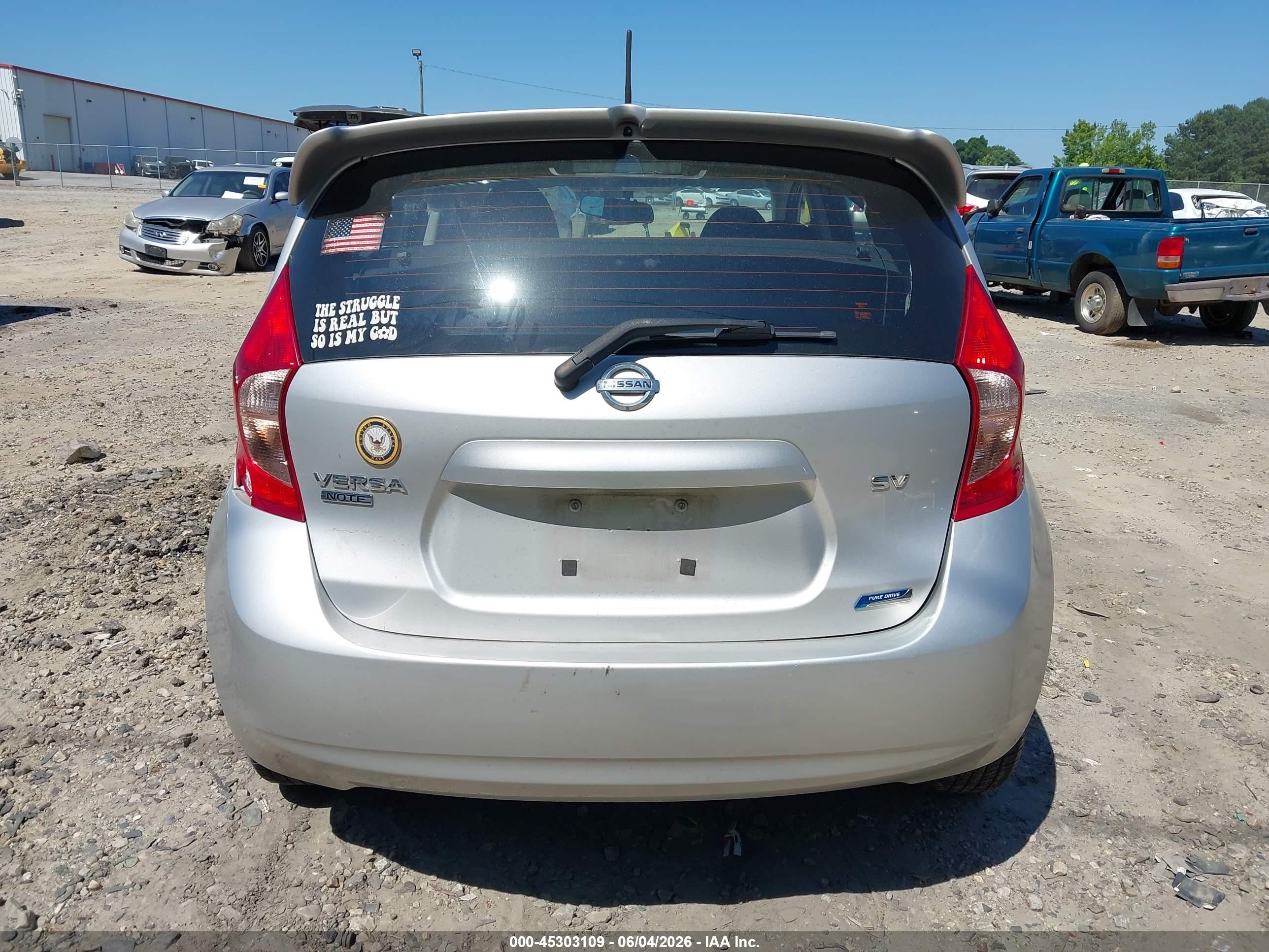 2014 Nissan Versa Note Sv Серебряный vin: 3N1CE2CP2EL383701