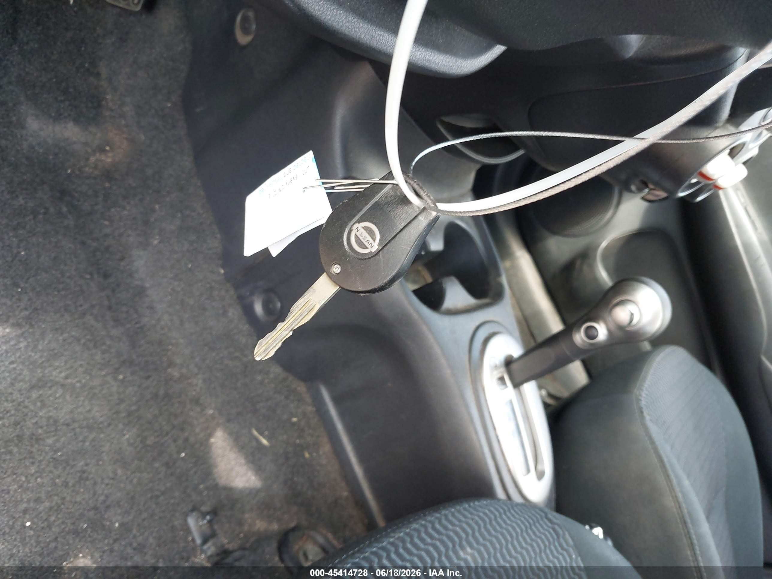 2014 Nissan Versa Note Sv Silver vin: 3N1CE2CP2EL398926