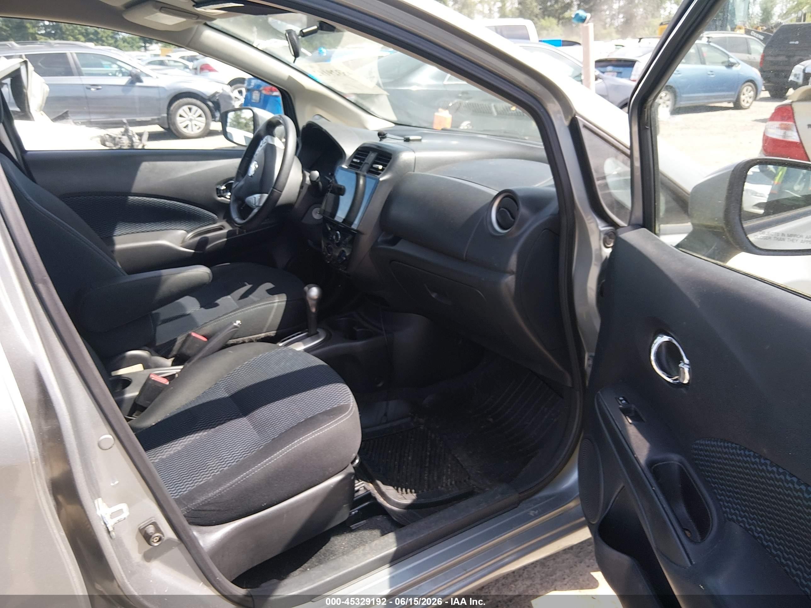 2015 Nissan Versa Note S (sr)/s Plus/sl/sr/sv Silver vin: 3N1CE2CP2FL358296