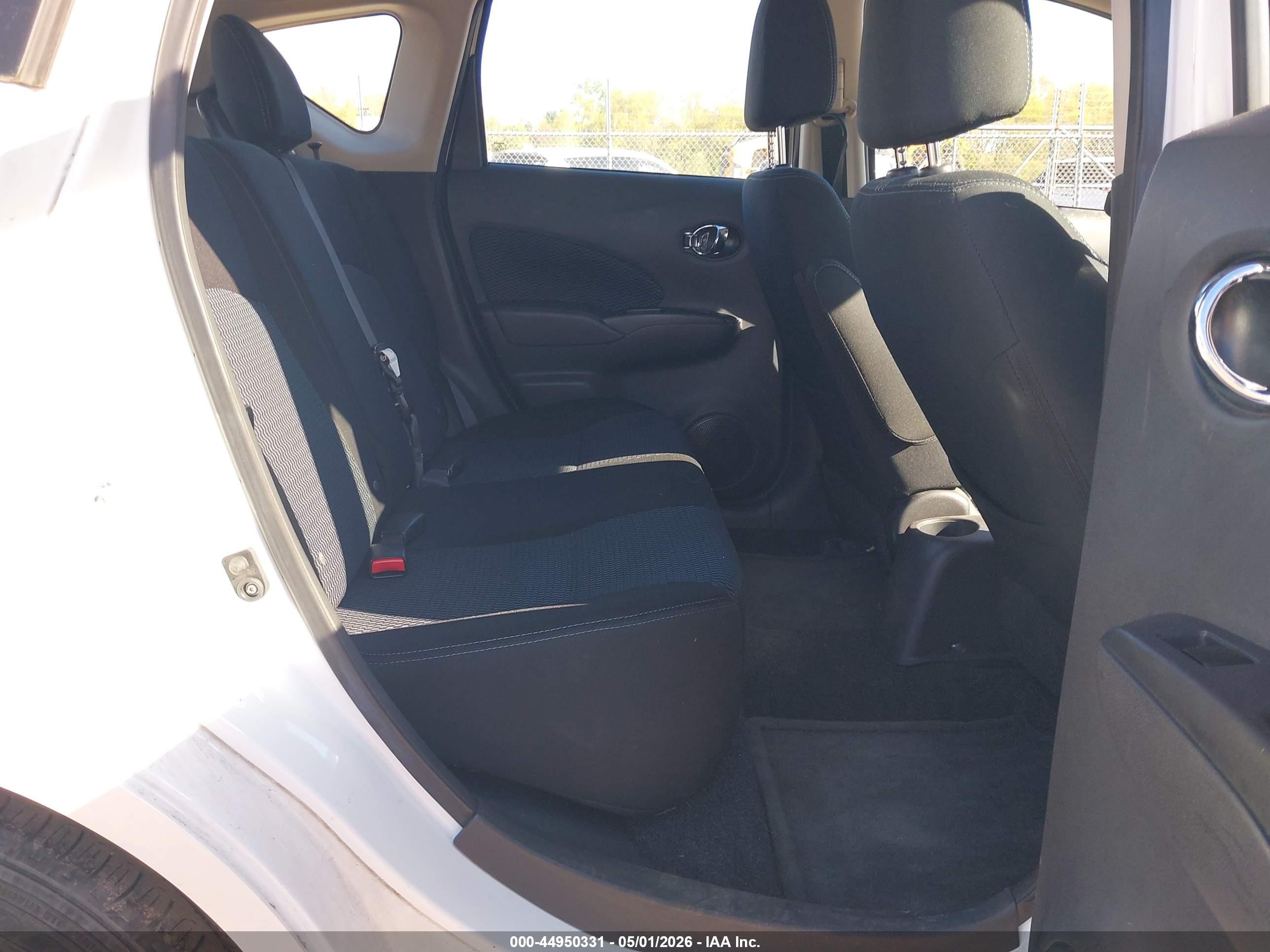 2015 Nissan Versa Note S (sr)/s Plus/sl/sr/sv White vin: 3N1CE2CP2FL363806