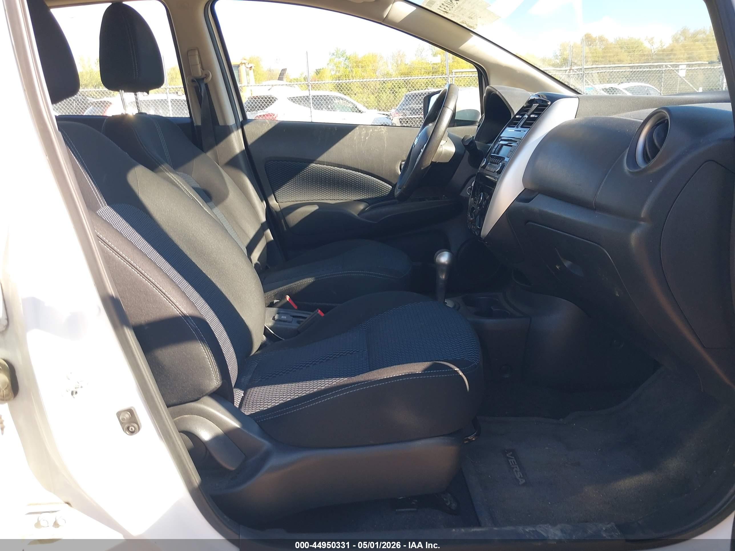 2015 Nissan Versa Note S (sr)/s Plus/sl/sr/sv White vin: 3N1CE2CP2FL363806