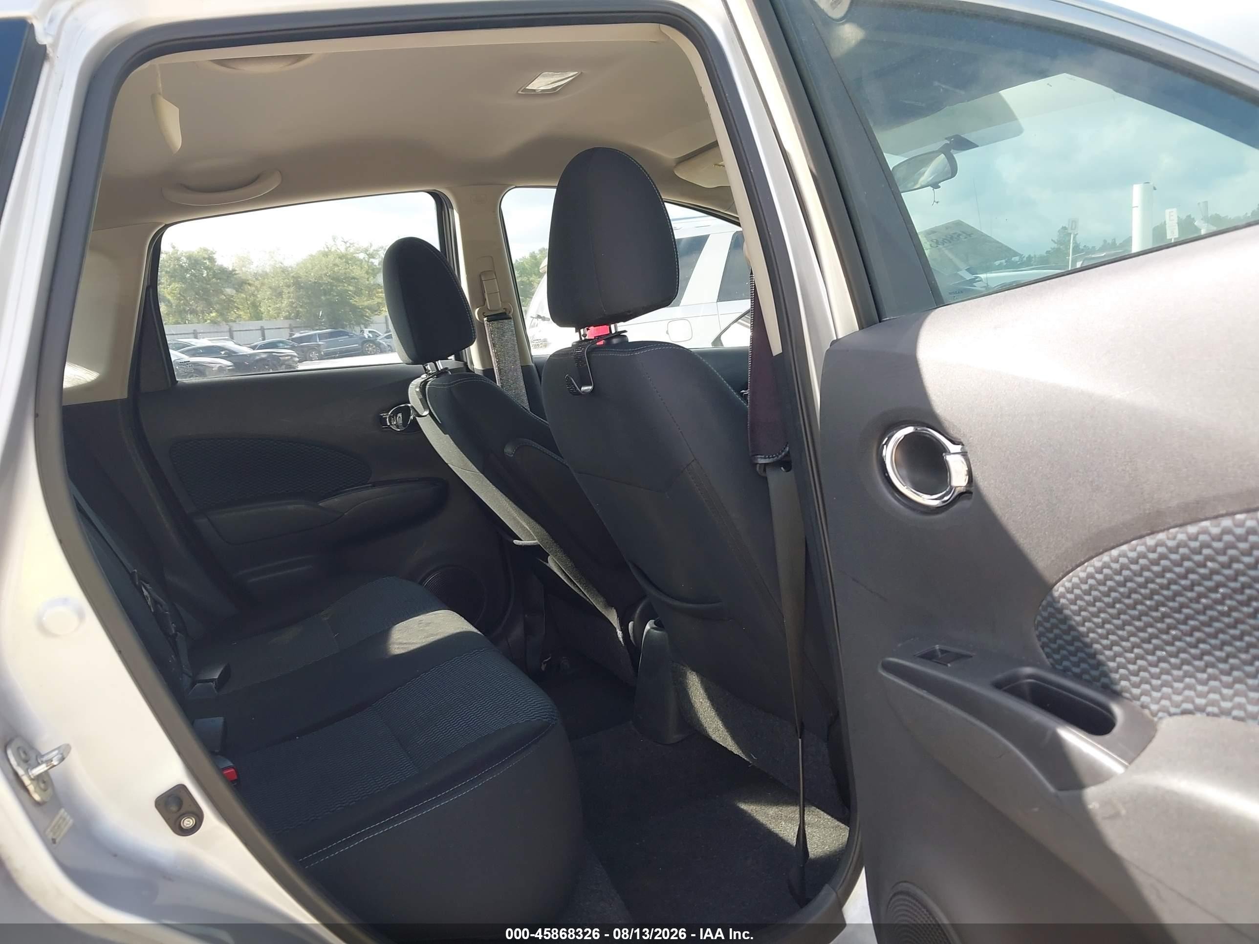 2015 Nissan Versa Note S (sr)/s Plus/sl/sr/sv Silver vin: 3N1CE2CP2FL379147