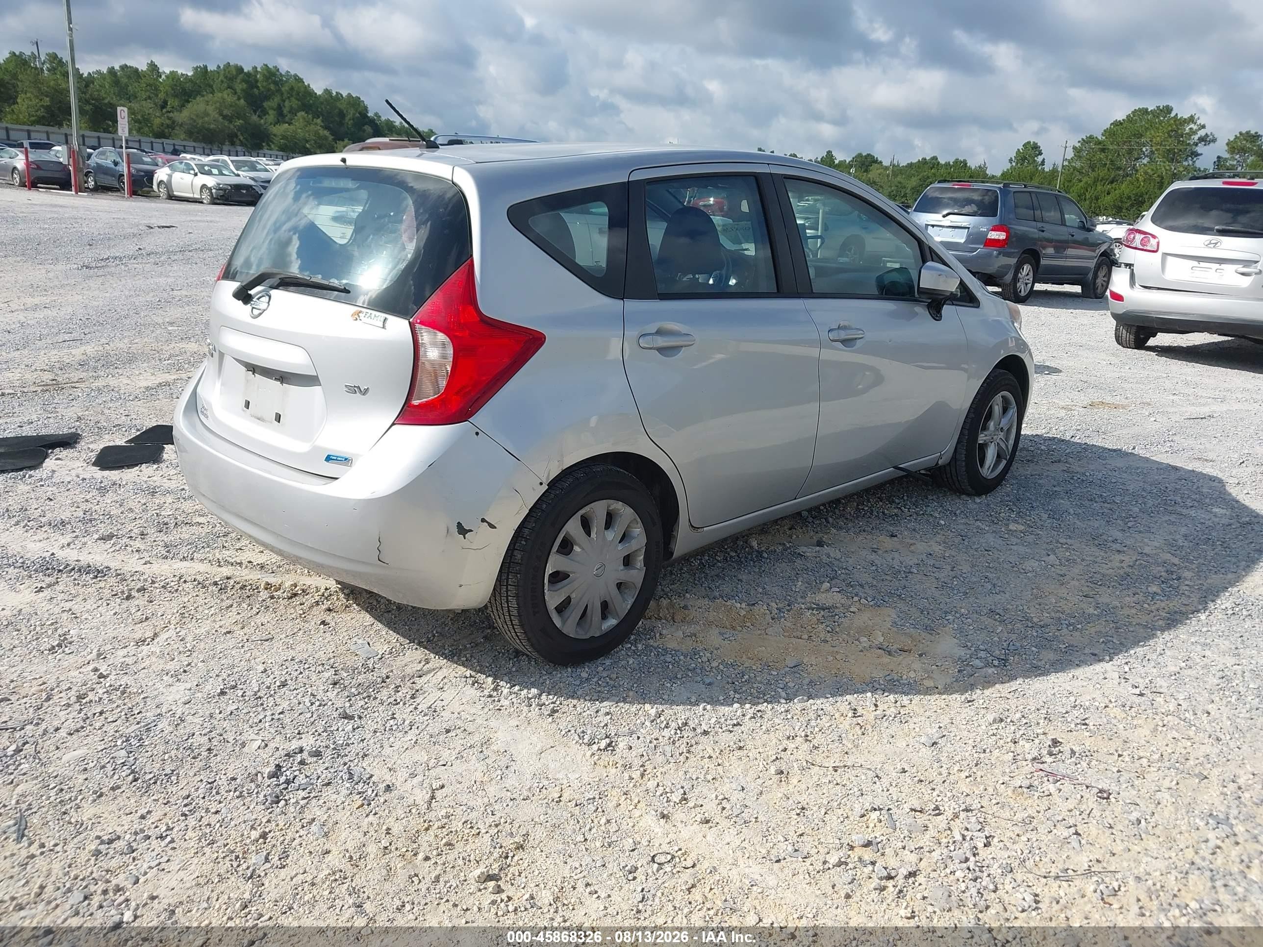2015 Nissan Versa Note S (sr)/s Plus/sl/sr/sv Silver vin: 3N1CE2CP2FL379147