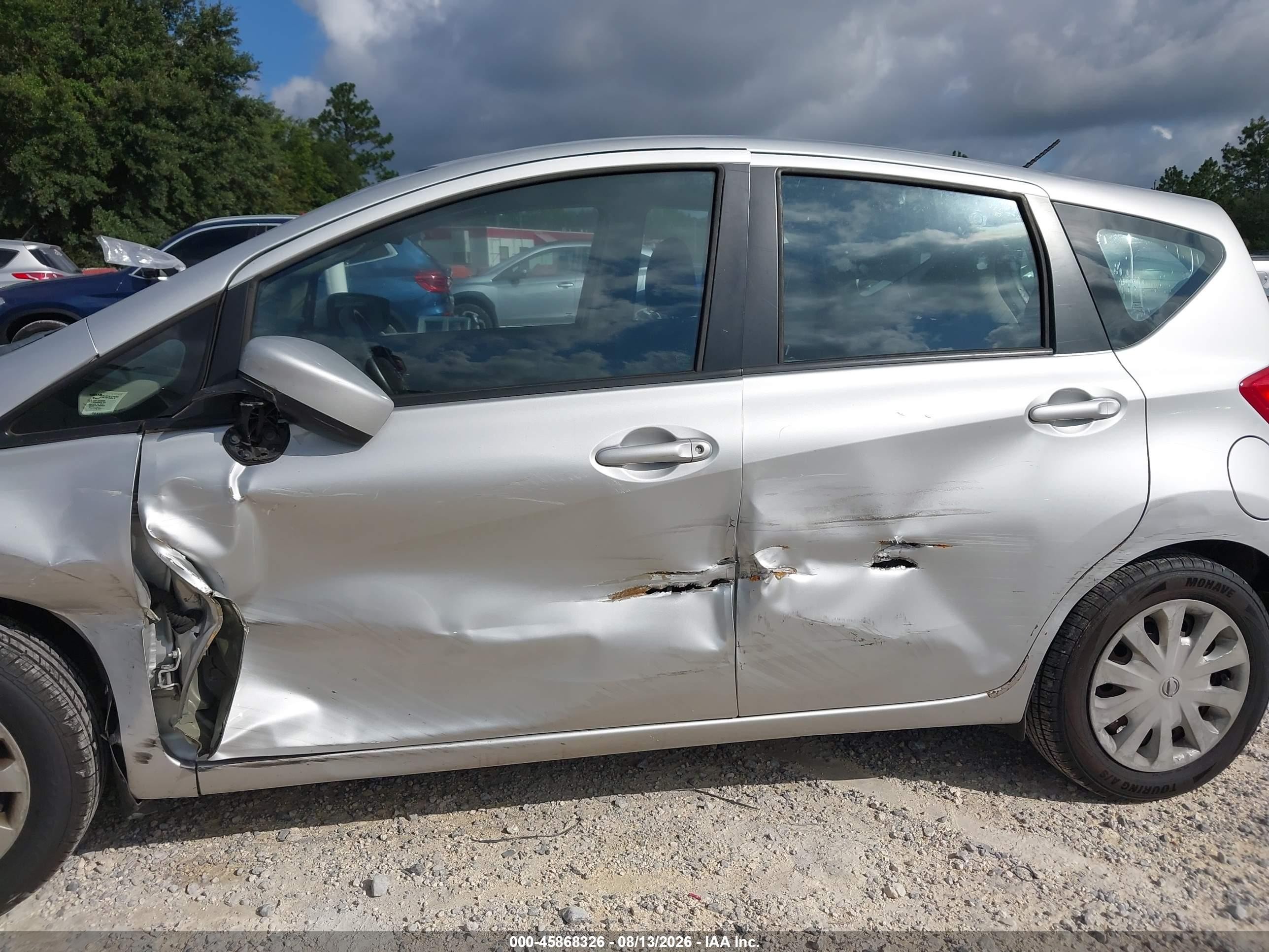 2015 Nissan Versa Note S (sr)/s Plus/sl/sr/sv Silver vin: 3N1CE2CP2FL379147