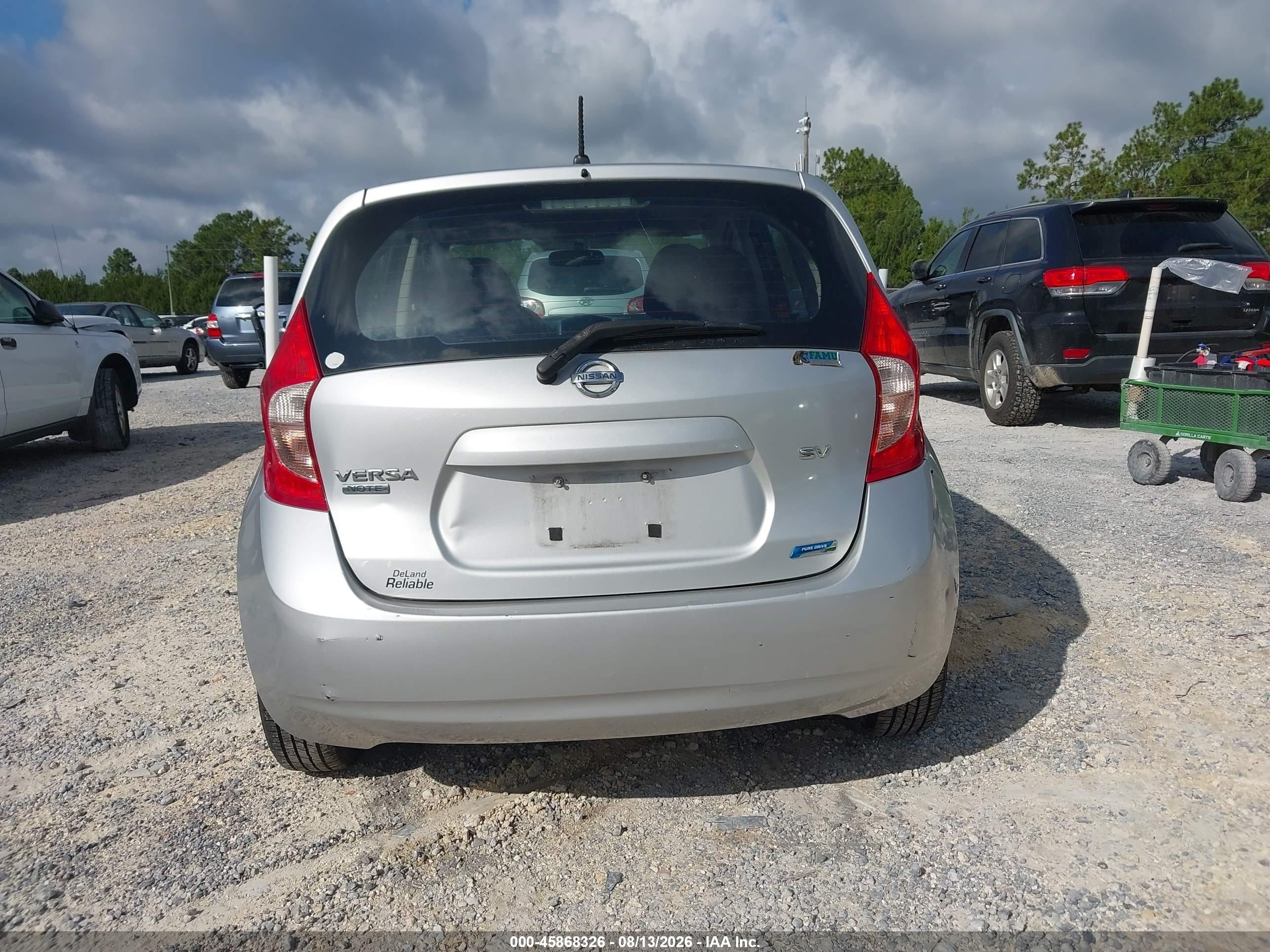 2015 Nissan Versa Note S (sr)/s Plus/sl/sr/sv Silver vin: 3N1CE2CP2FL379147