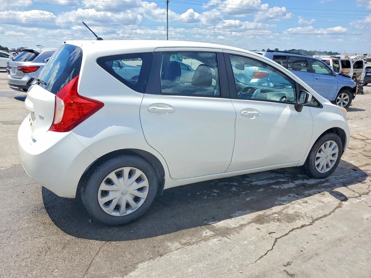 2015 Nissan Versa Note Sv White vin: 3N1CE2CP2FL384378
