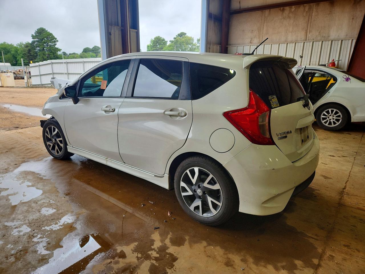 2015 Nissan Versa Note Sr White vin: 3N1CE2CP2FL396272