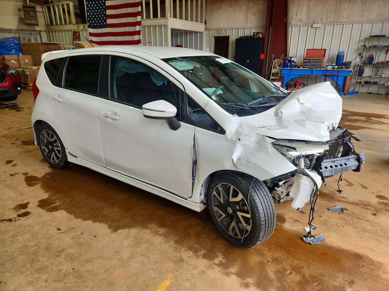 2015 Nissan Versa Note Sr White vin: 3N1CE2CP2FL396272