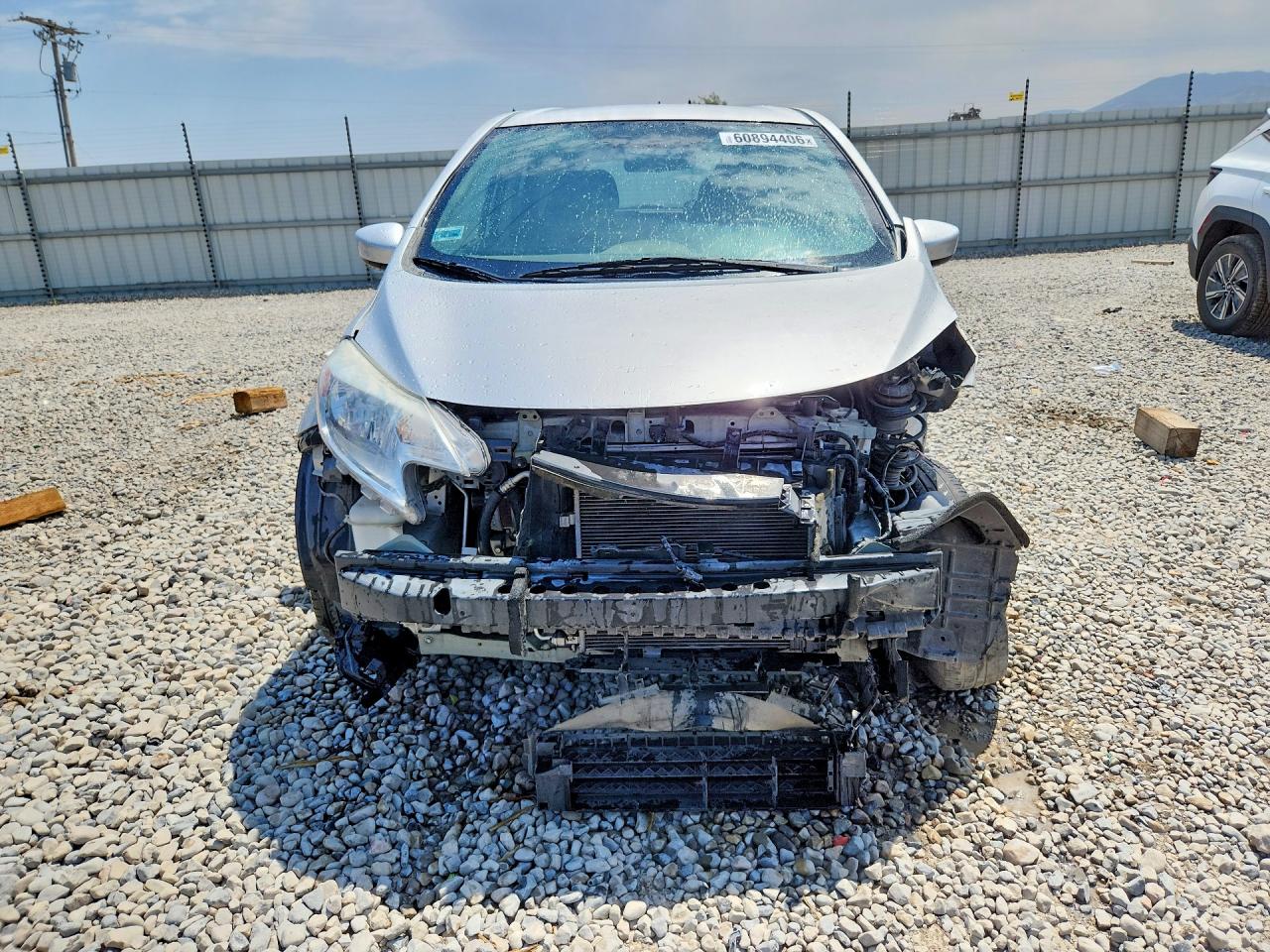 2015 Nissan Versa Note S Silver vin: 3N1CE2CP2FL402152