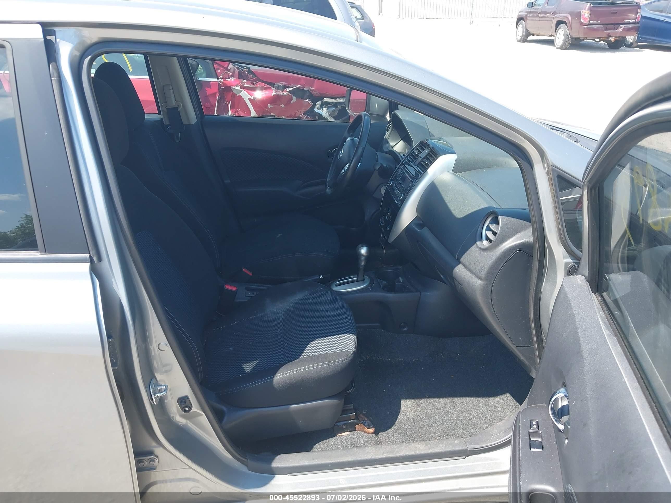 2015 Nissan Versa Note S (sr)/s Plus/sl/sr/sv Silver vin: 3N1CE2CP2FL406749
