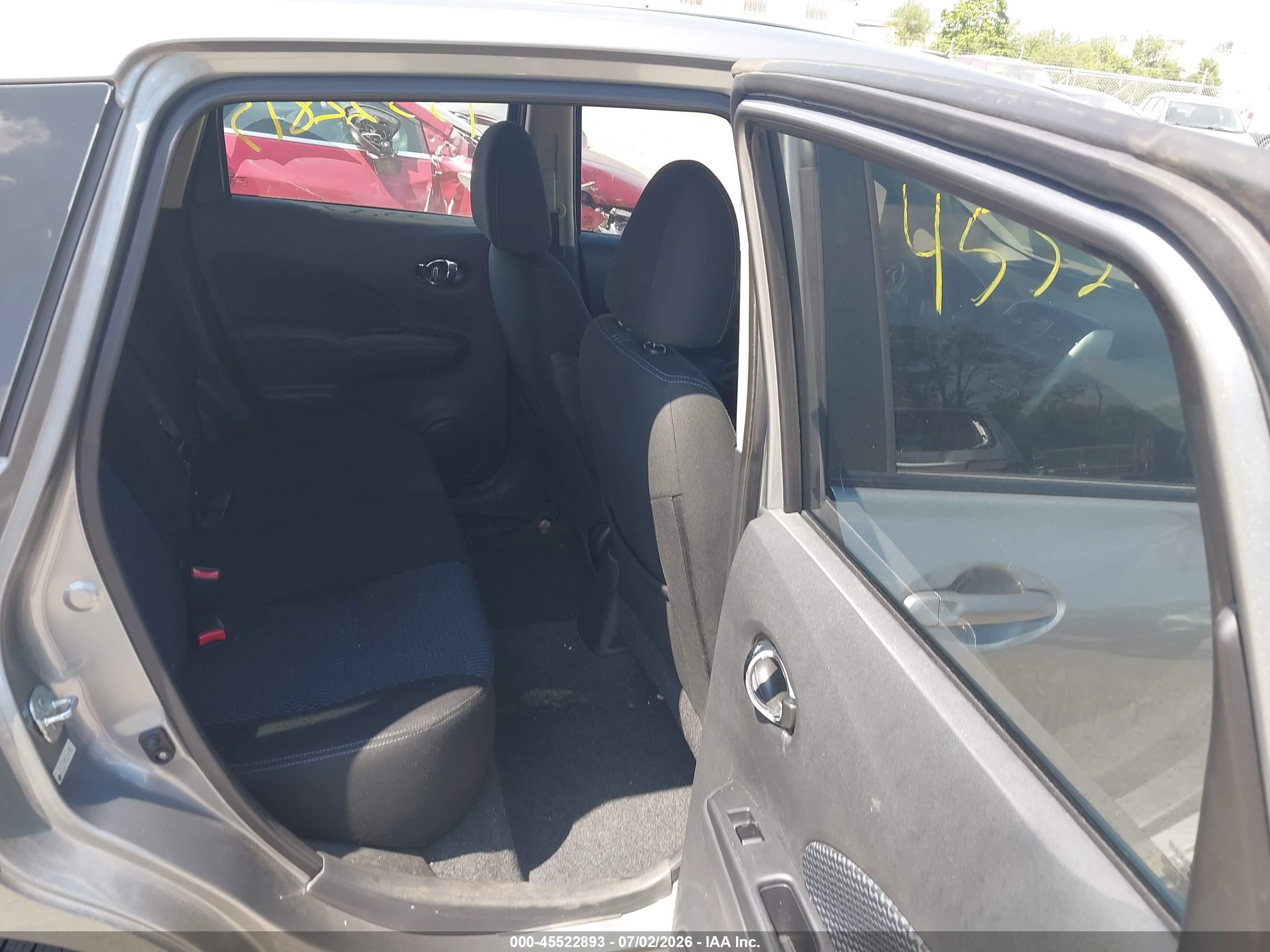 2015 Nissan Versa Note S (sr)/s Plus/sl/sr/sv Silver vin: 3N1CE2CP2FL406749