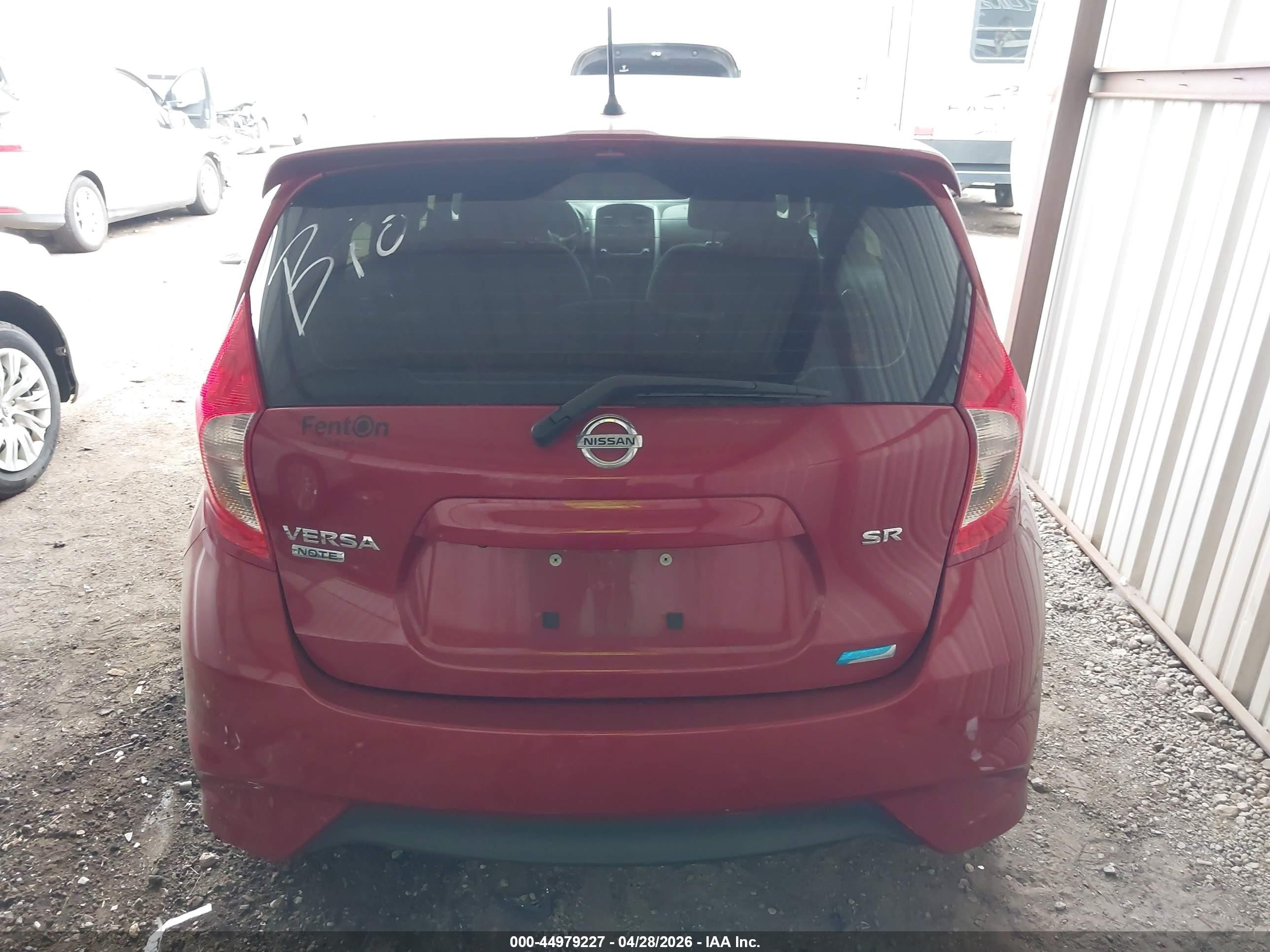 2015 Nissan Versa Note Sr Red vin: 3N1CE2CP2FL414012