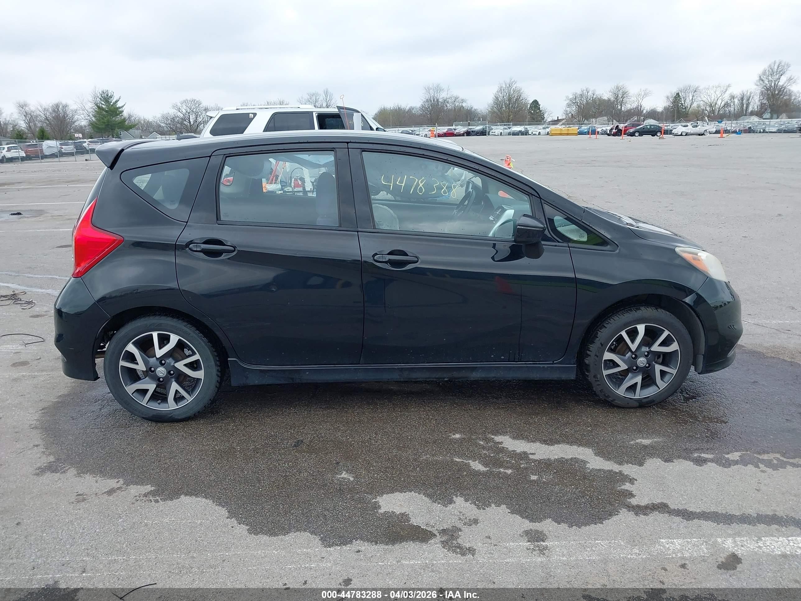 2015 Nissan Versa Note Sr Black vin: 3N1CE2CP2FL428220