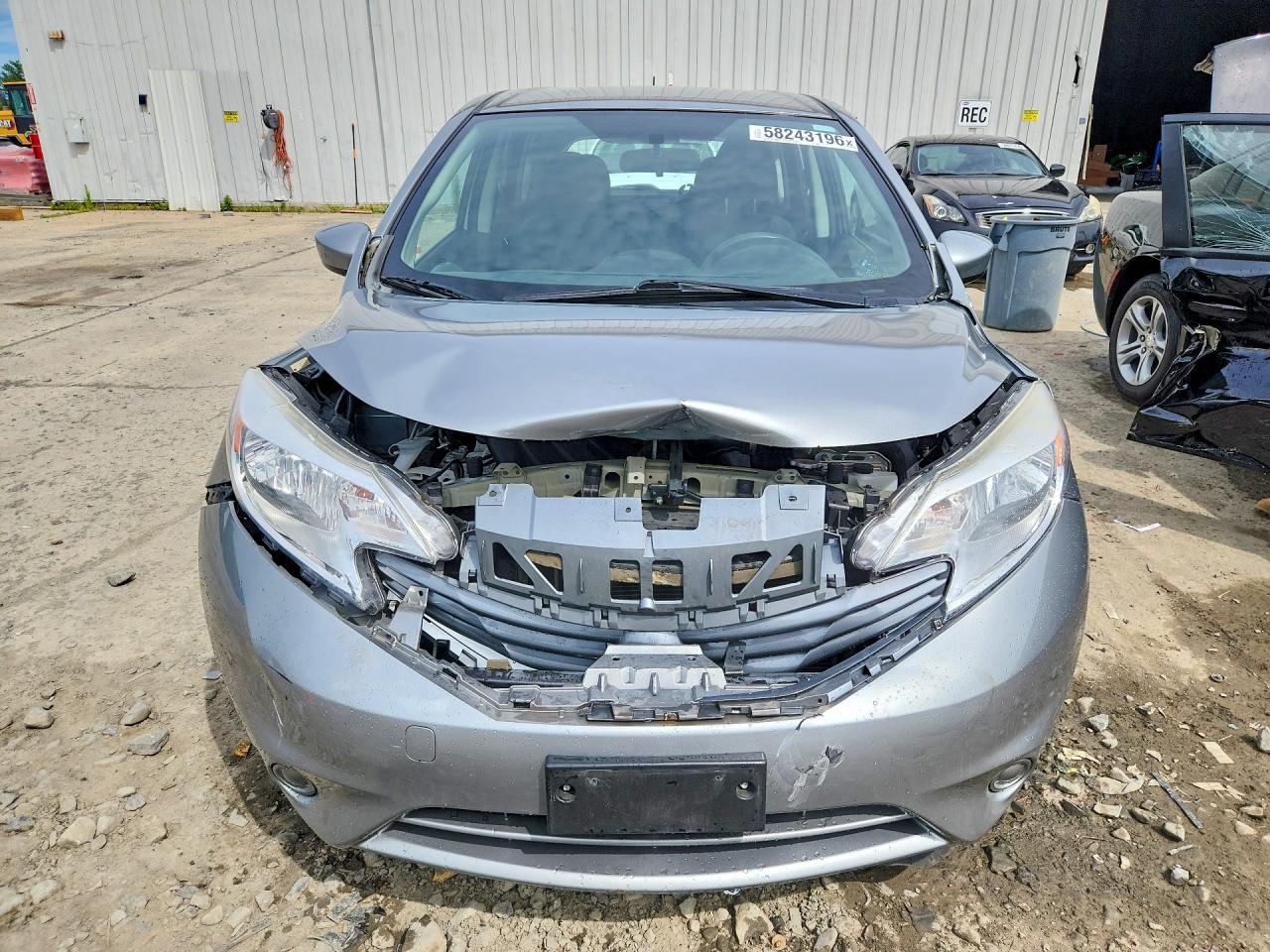 2015 Nissan Versa Note S Plus Silver vin: 3N1CE2CP2FL446667