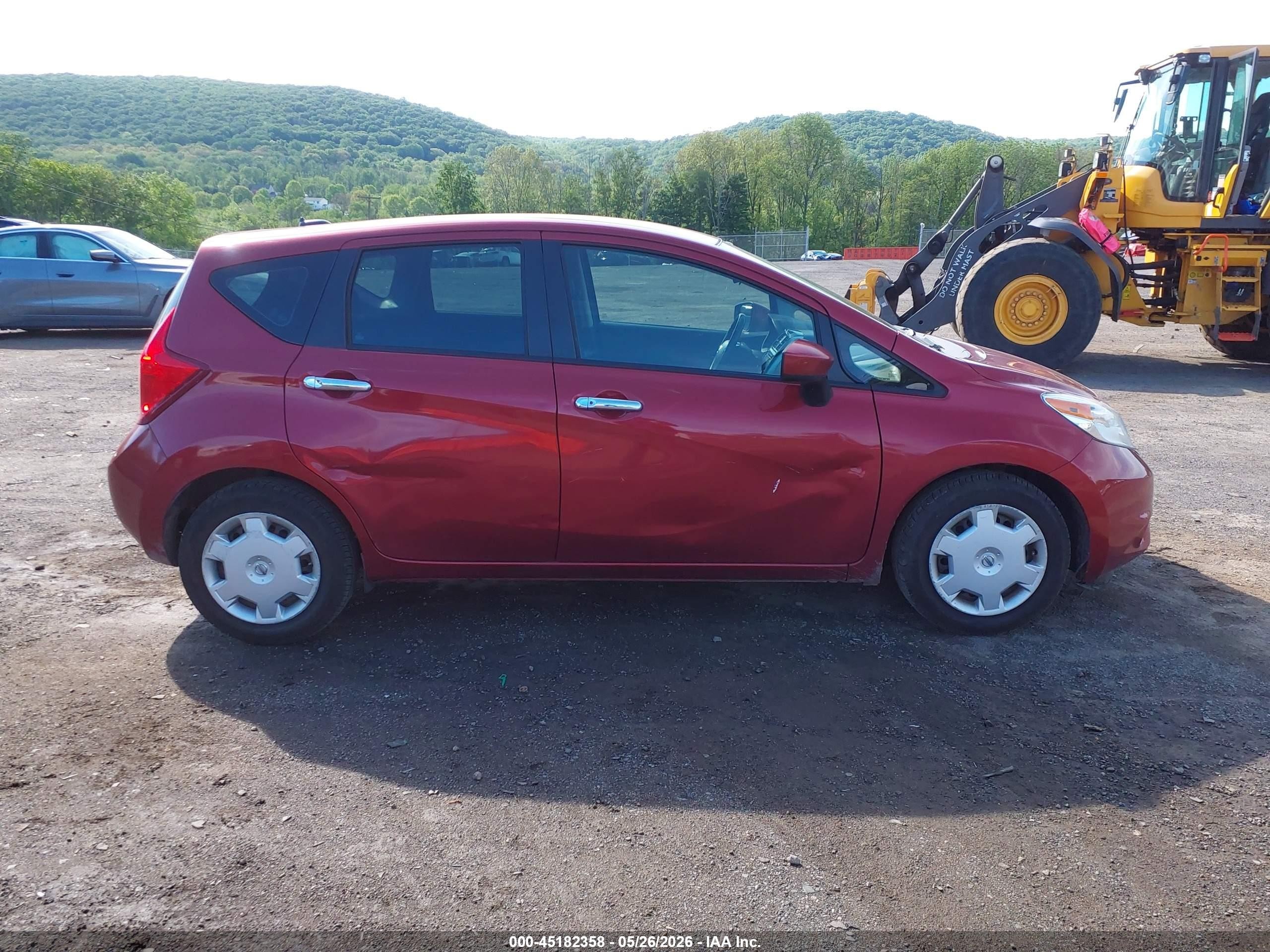 2016 Nissan Versa Note Sv Burgundy vin: 3N1CE2CP2GL383393