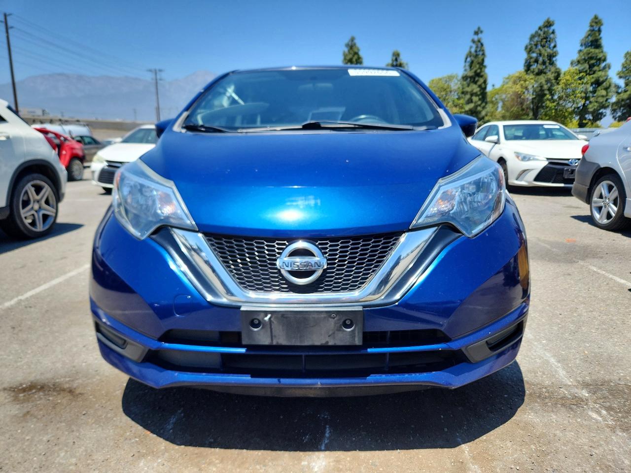 2018 Nissan Versa Note Sv Blue vin: 3N1CE2CP2JL368108