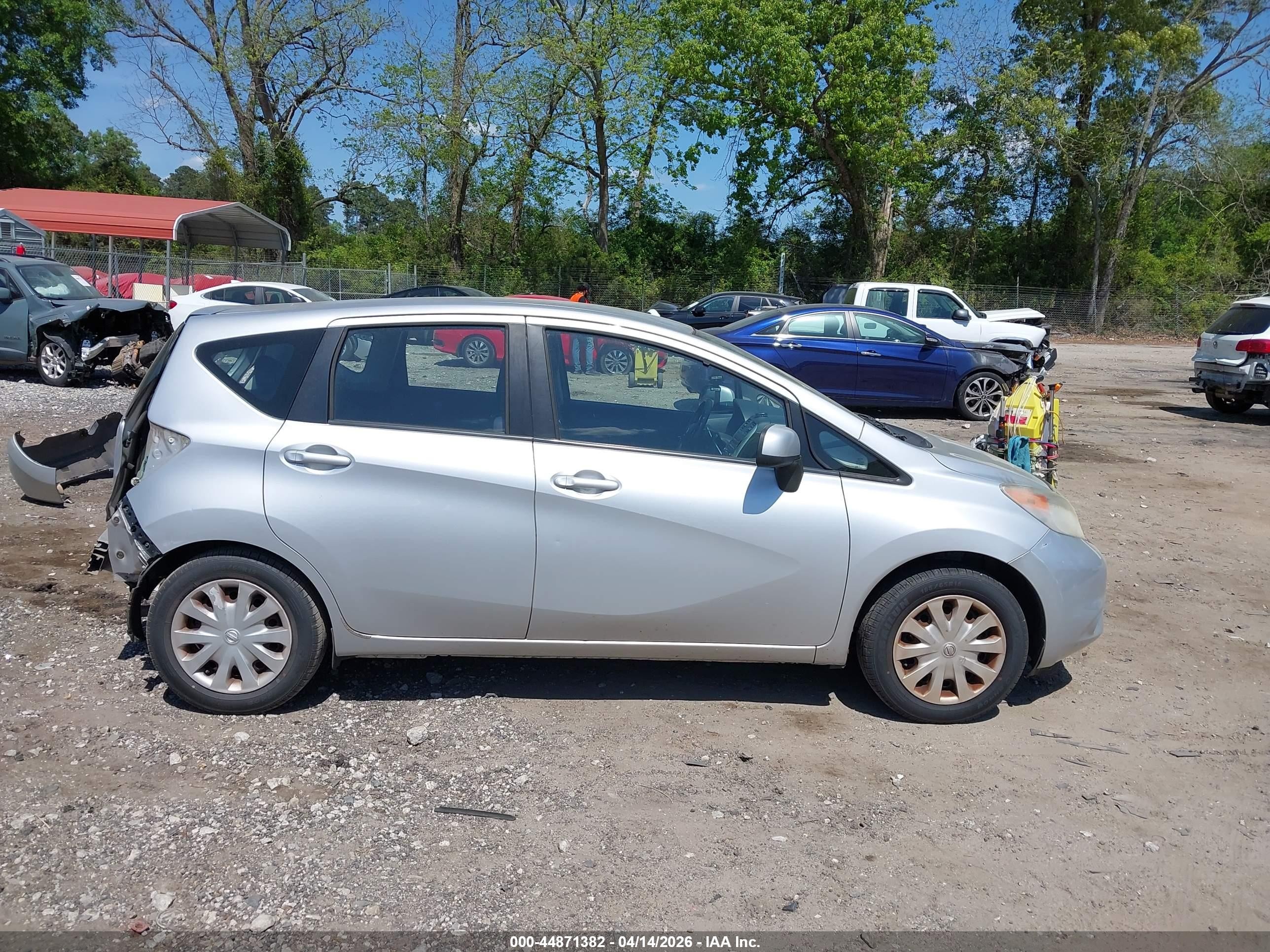 2014 Nissan Versa Note Sv Silver vin: 3N1CE2CP3EL383321