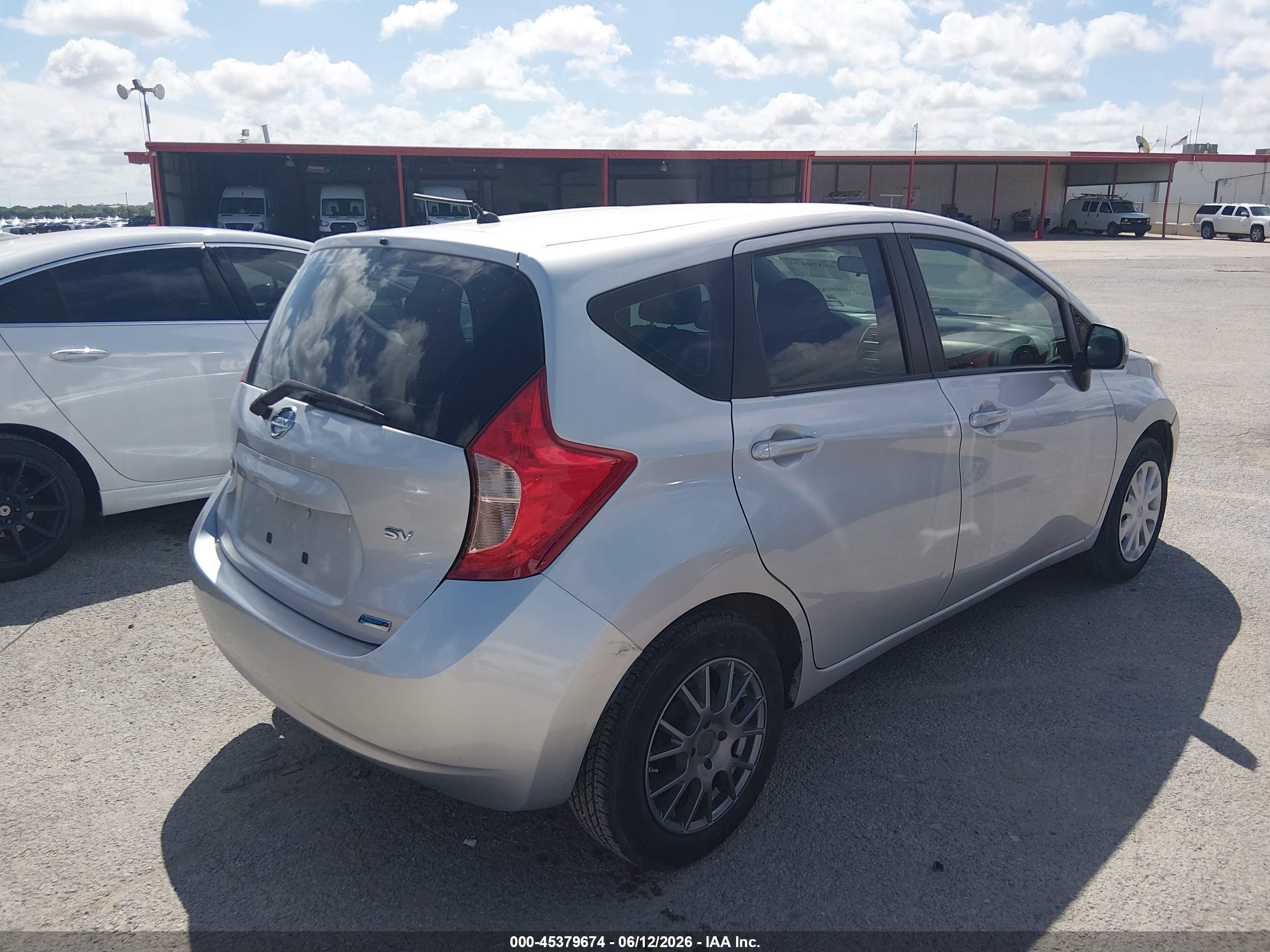 2014 Nissan Versa Note Sv Серебряный vin: 3N1CE2CP3EL431416
