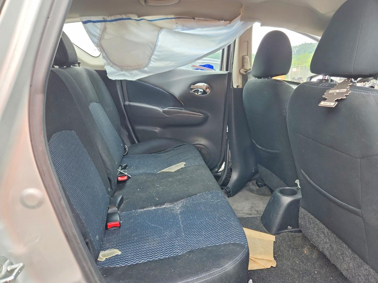 2015 Nissan Versa Note Sv Silver vin: 3N1CE2CP3FL363748