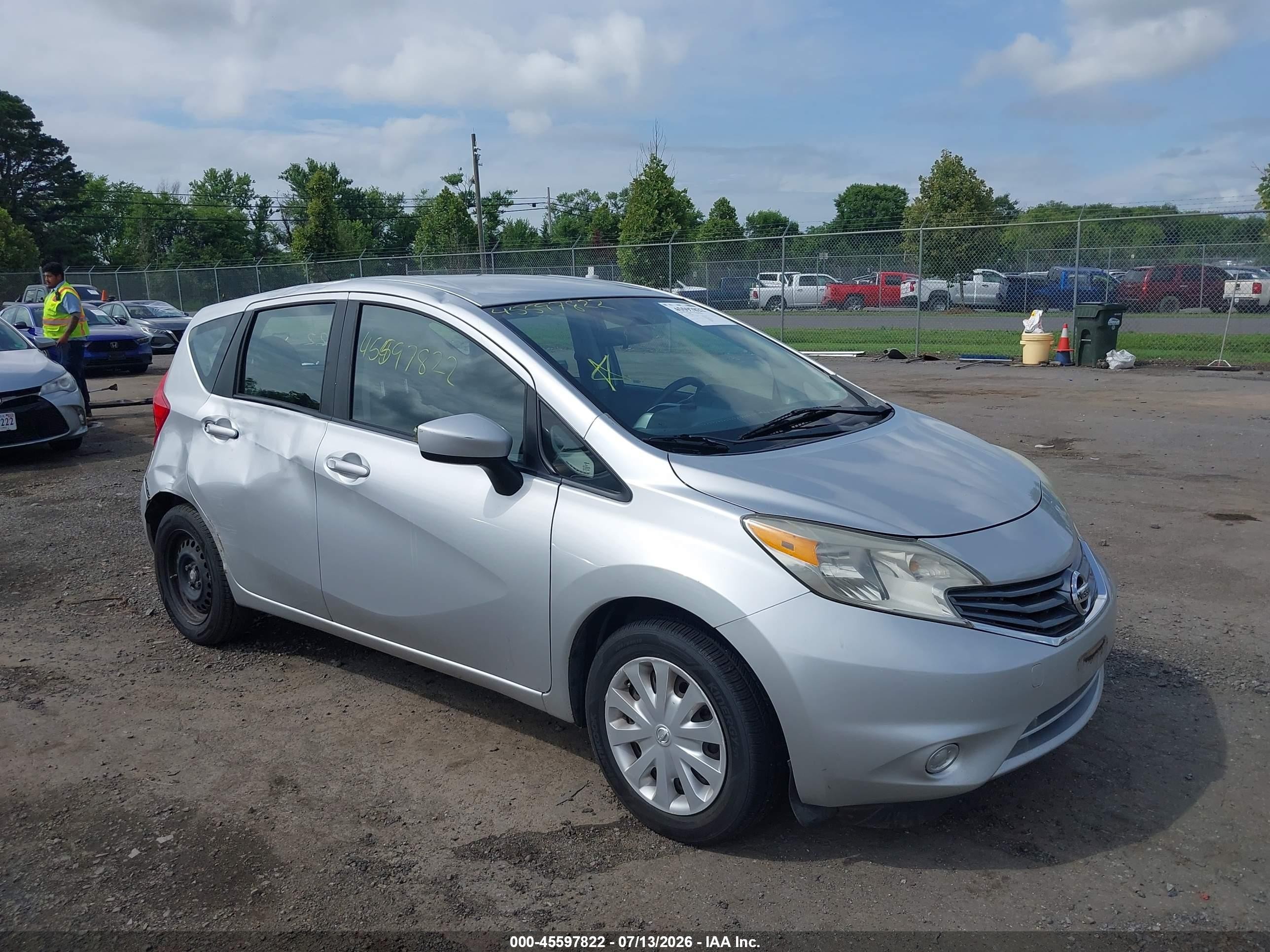2015 Nissan Versa Note S (sr)/s Plus/sl/sr/sv Silver vin: 3N1CE2CP3FL375558
