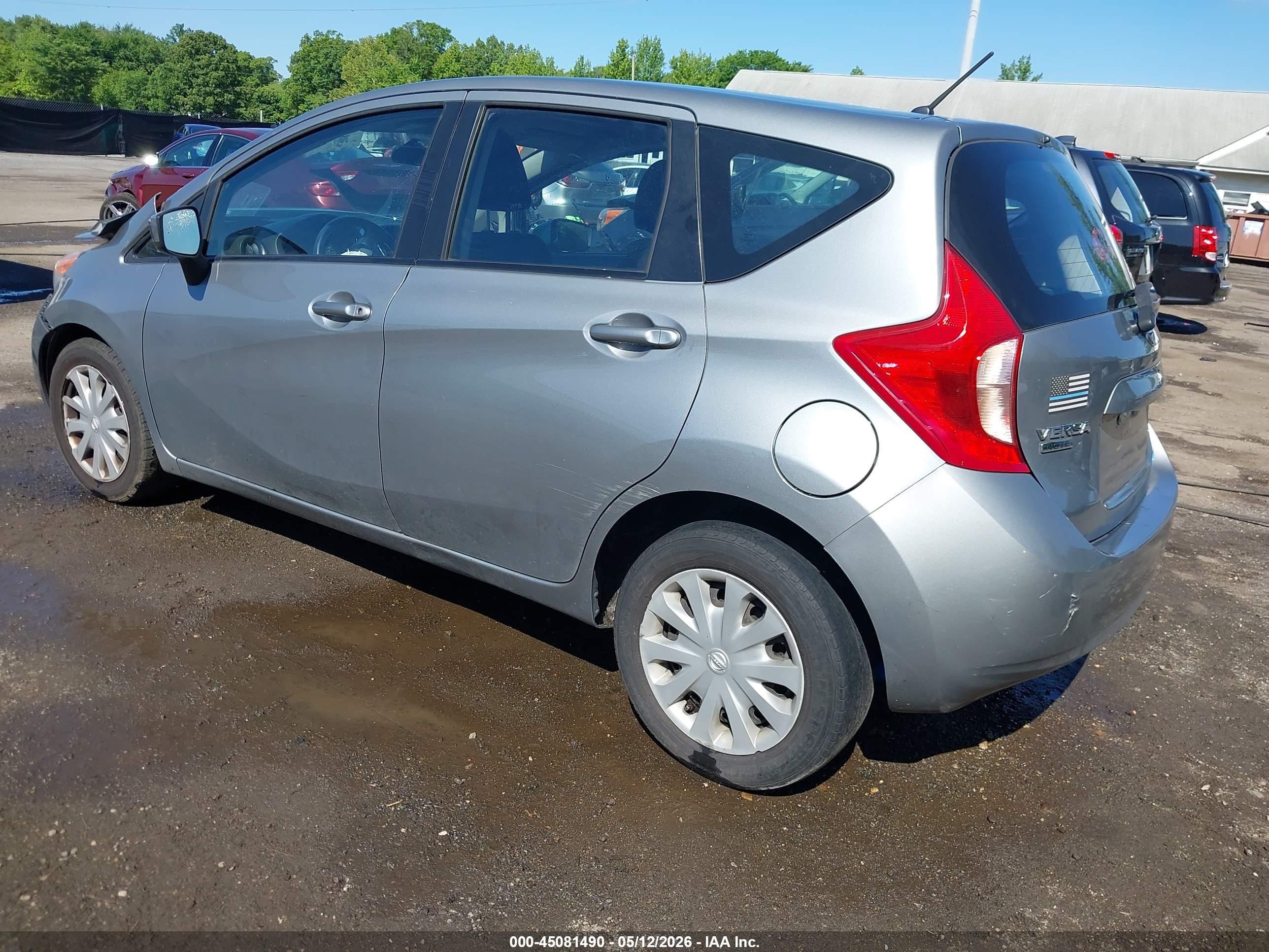 2015 Nissan Versa Note S (sr)/s Plus/sl/sr/sv Silver vin: 3N1CE2CP3FL397835