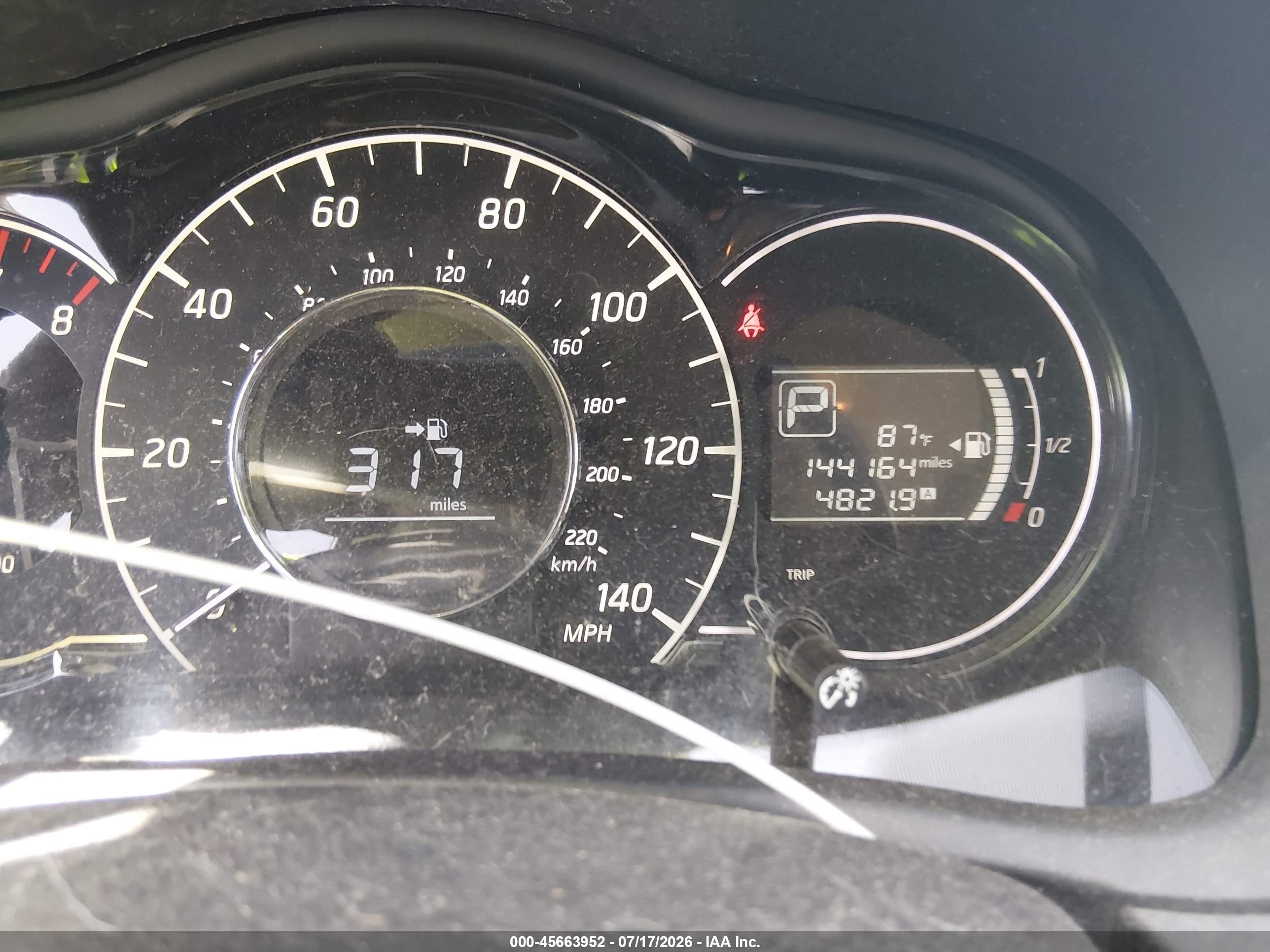 2015 Nissan Versa Note S (sr)/s Plus/sl/sr/sv Серебряный vin: 3N1CE2CP3FL410227