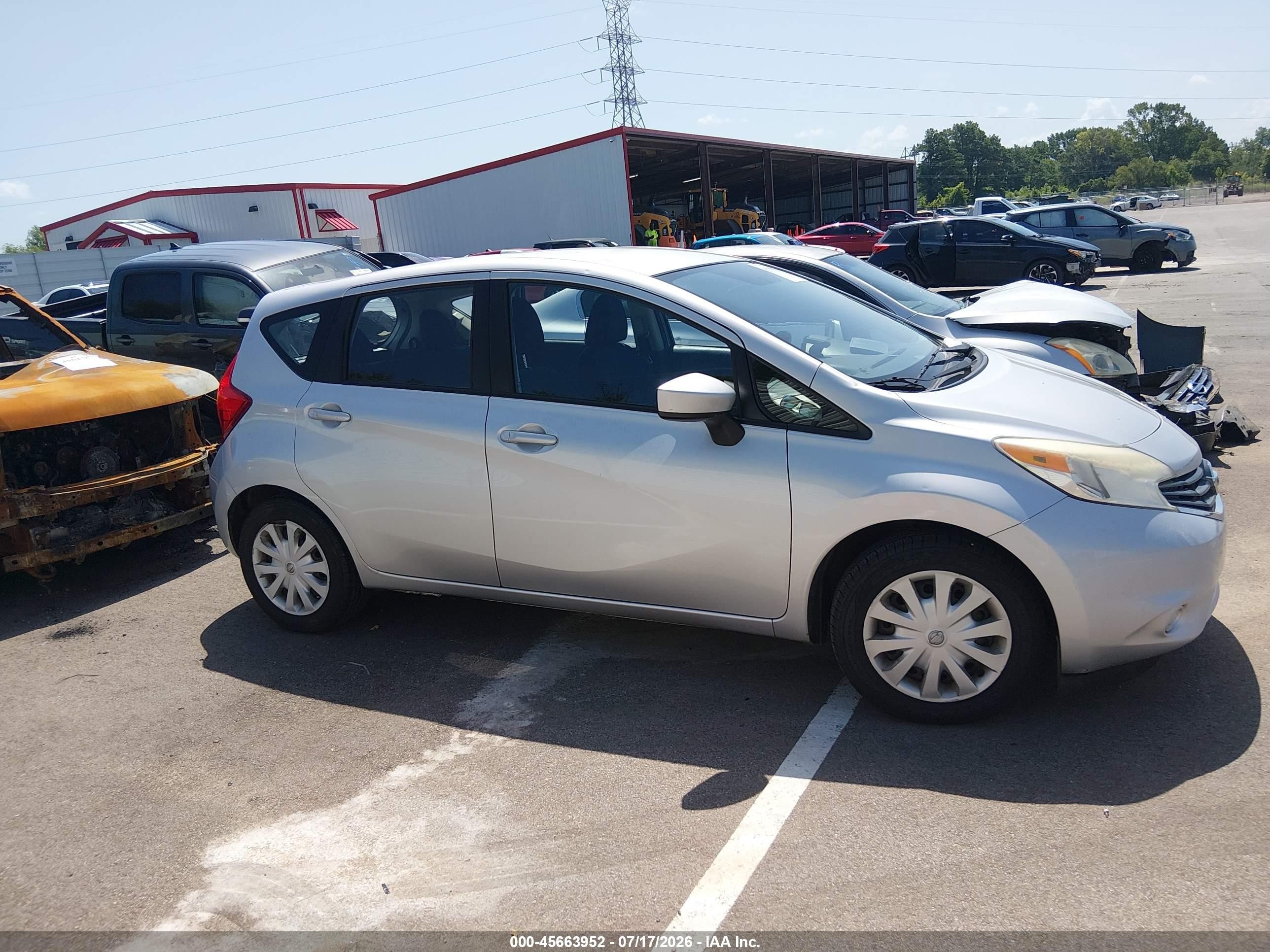 2015 Nissan Versa Note S (sr)/s Plus/sl/sr/sv Серебряный vin: 3N1CE2CP3FL410227