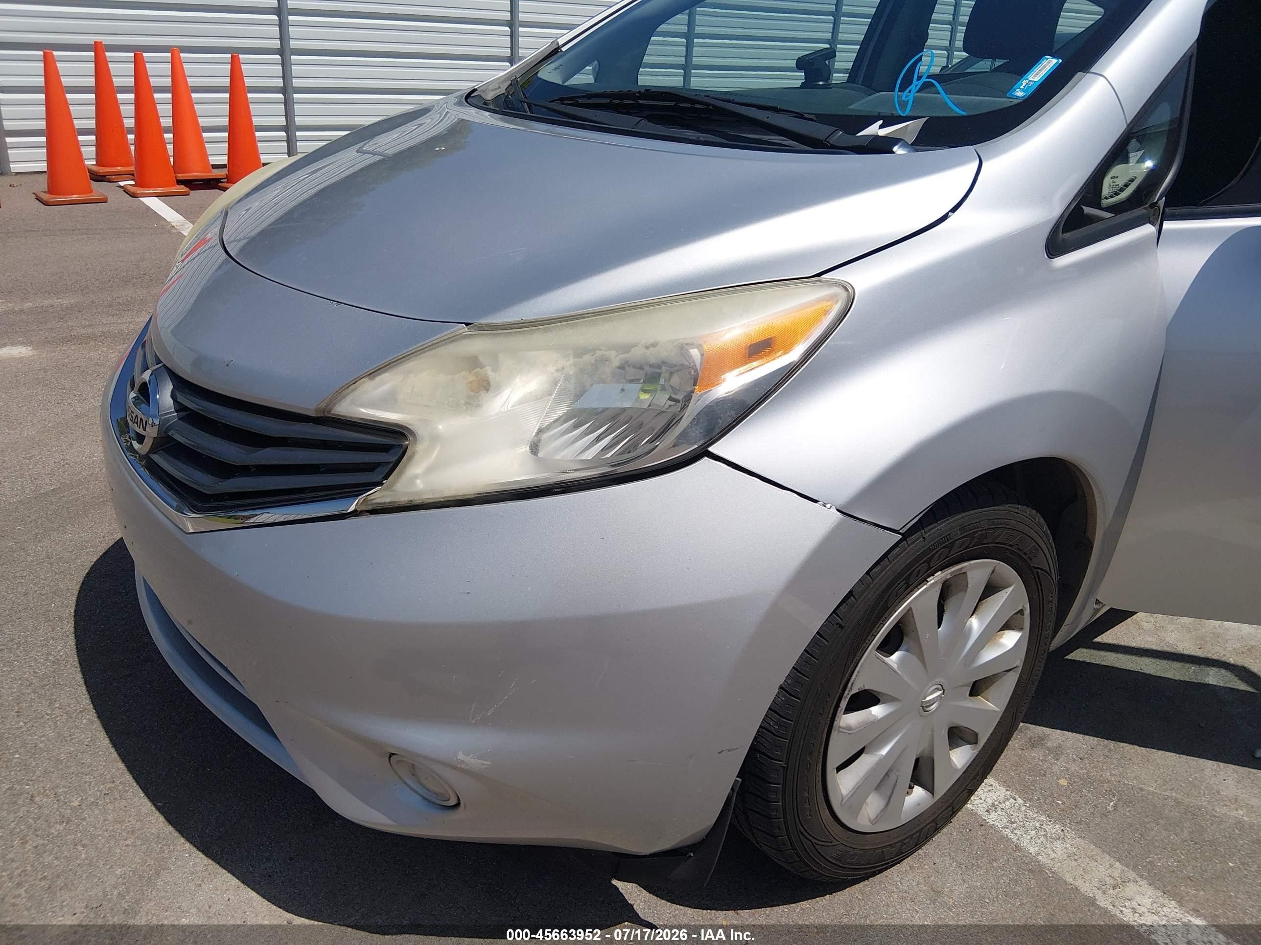 2015 Nissan Versa Note S (sr)/s Plus/sl/sr/sv Серебряный vin: 3N1CE2CP3FL410227