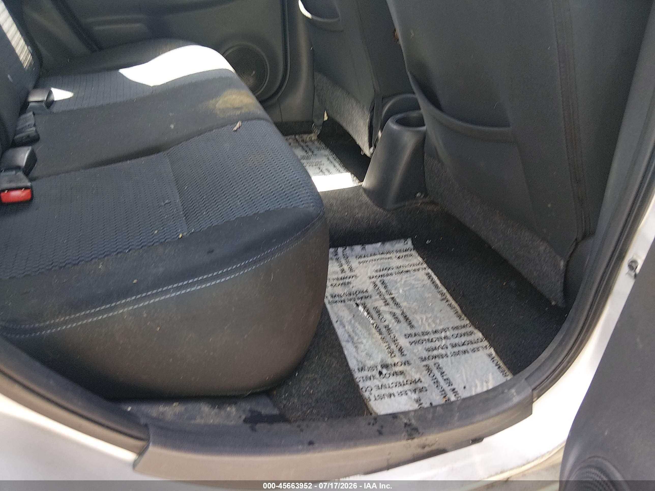 2015 Nissan Versa Note S (sr)/s Plus/sl/sr/sv Серебряный vin: 3N1CE2CP3FL410227