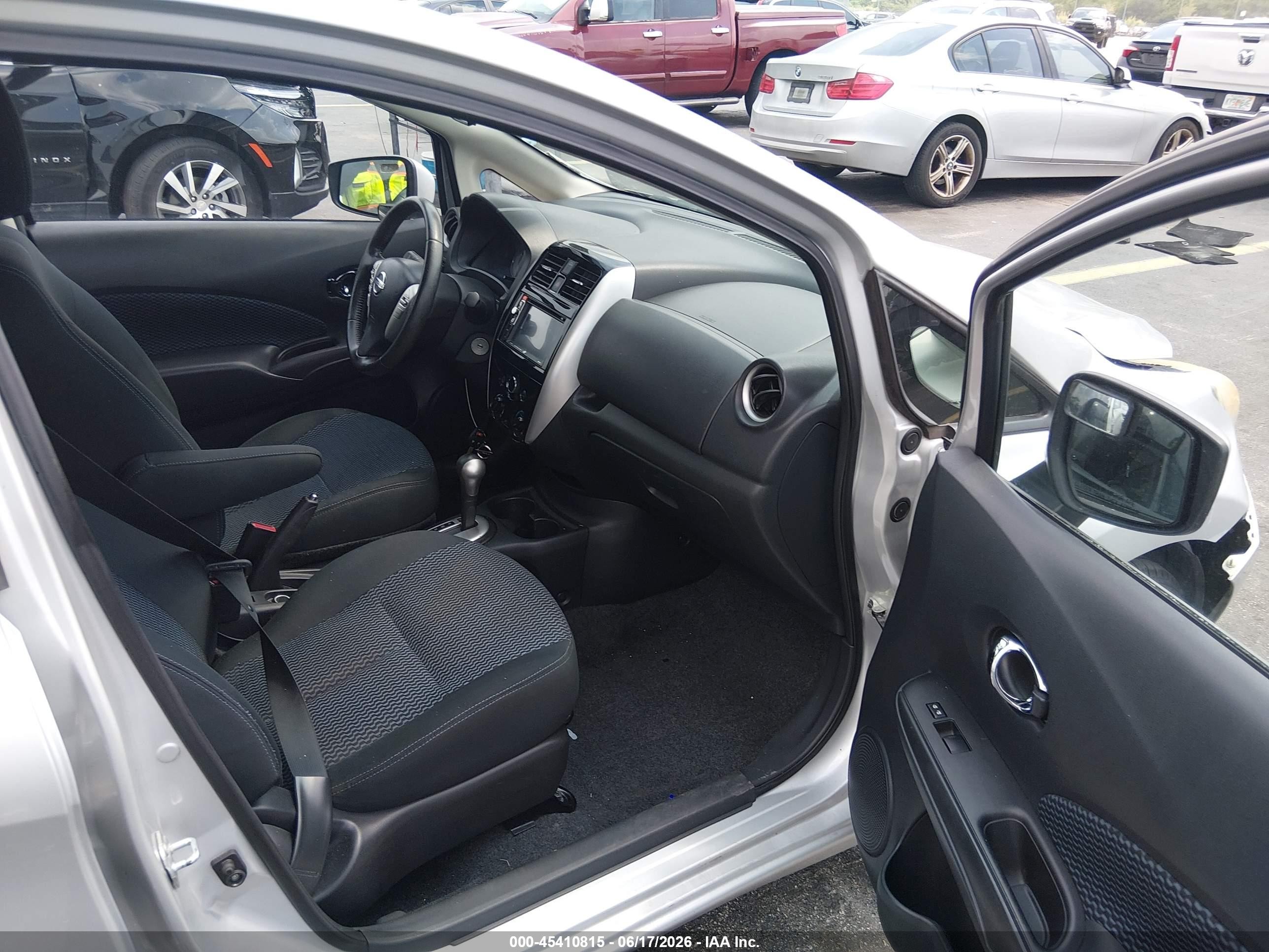 2015 Nissan Versa Note S (sr)/s Plus/sl/sr/sv Gray vin: 3N1CE2CP3FL417355