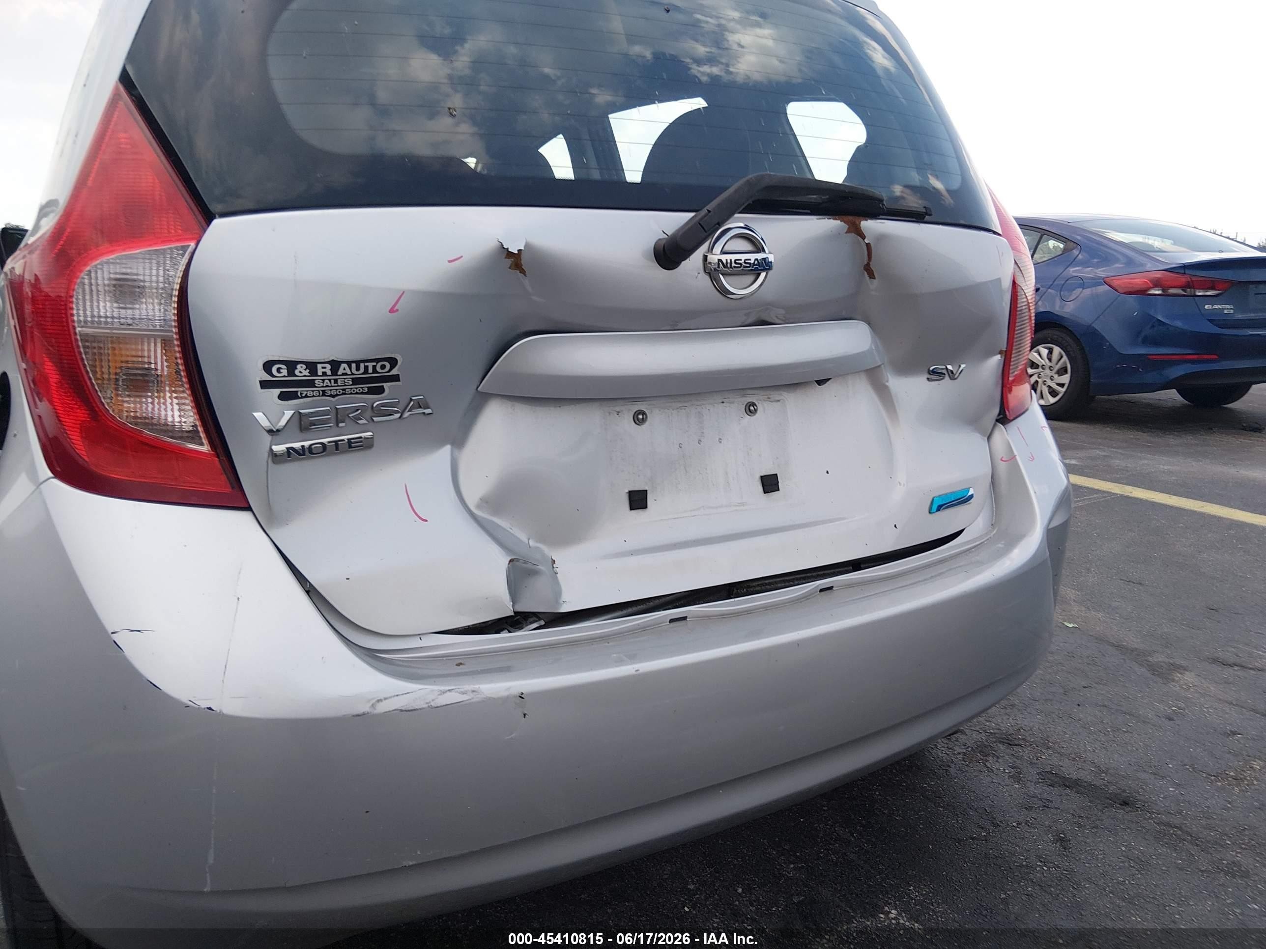 2015 Nissan Versa Note S (sr)/s Plus/sl/sr/sv Gray vin: 3N1CE2CP3FL417355