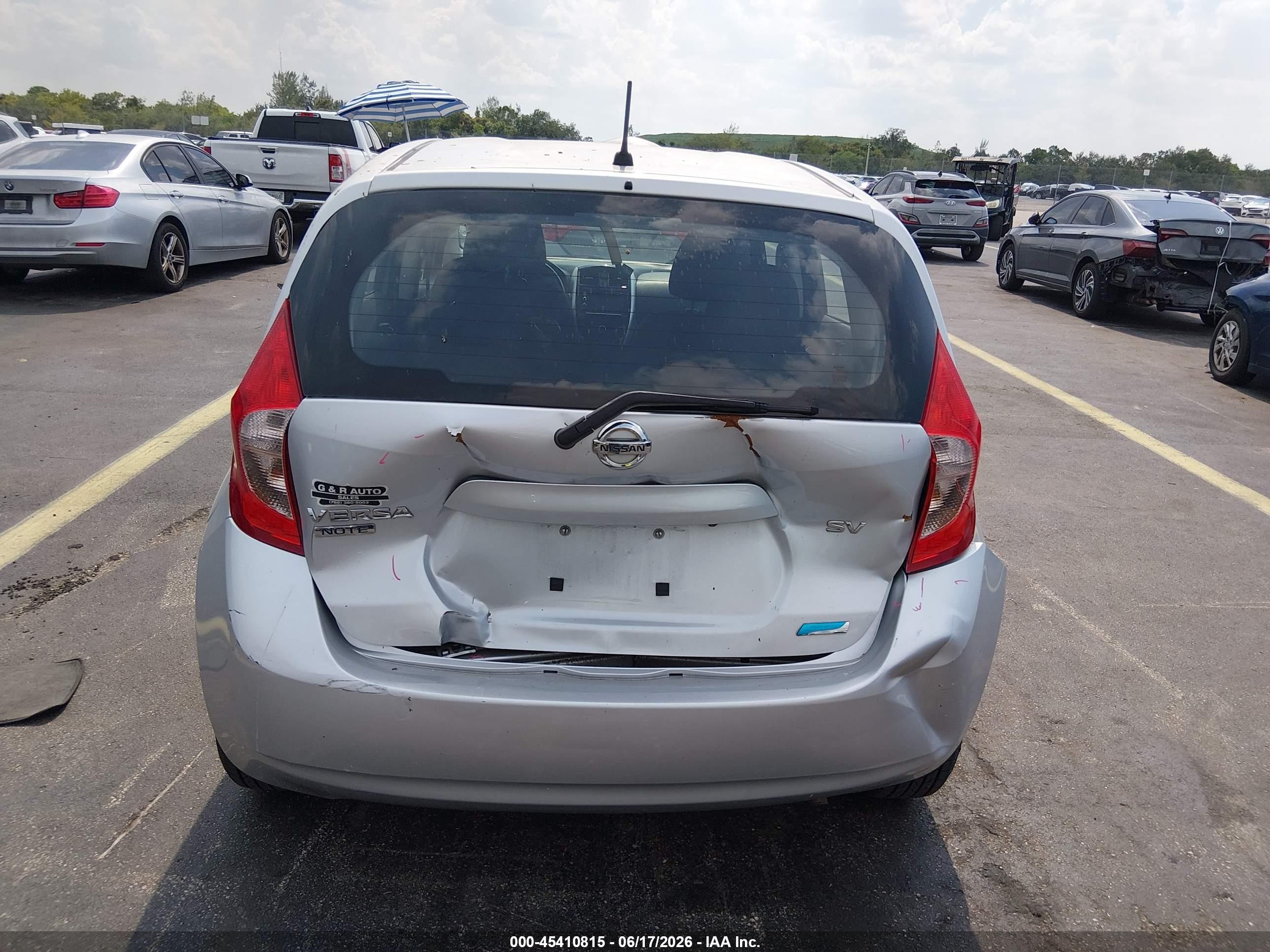 2015 Nissan Versa Note S (sr)/s Plus/sl/sr/sv Gray vin: 3N1CE2CP3FL417355