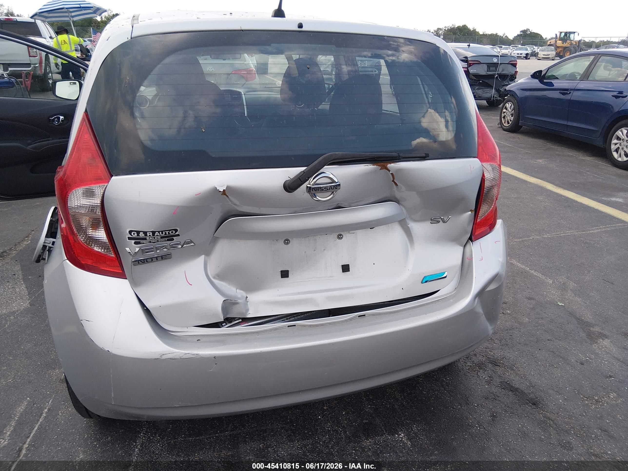 2015 Nissan Versa Note S (sr)/s Plus/sl/sr/sv Gray vin: 3N1CE2CP3FL417355