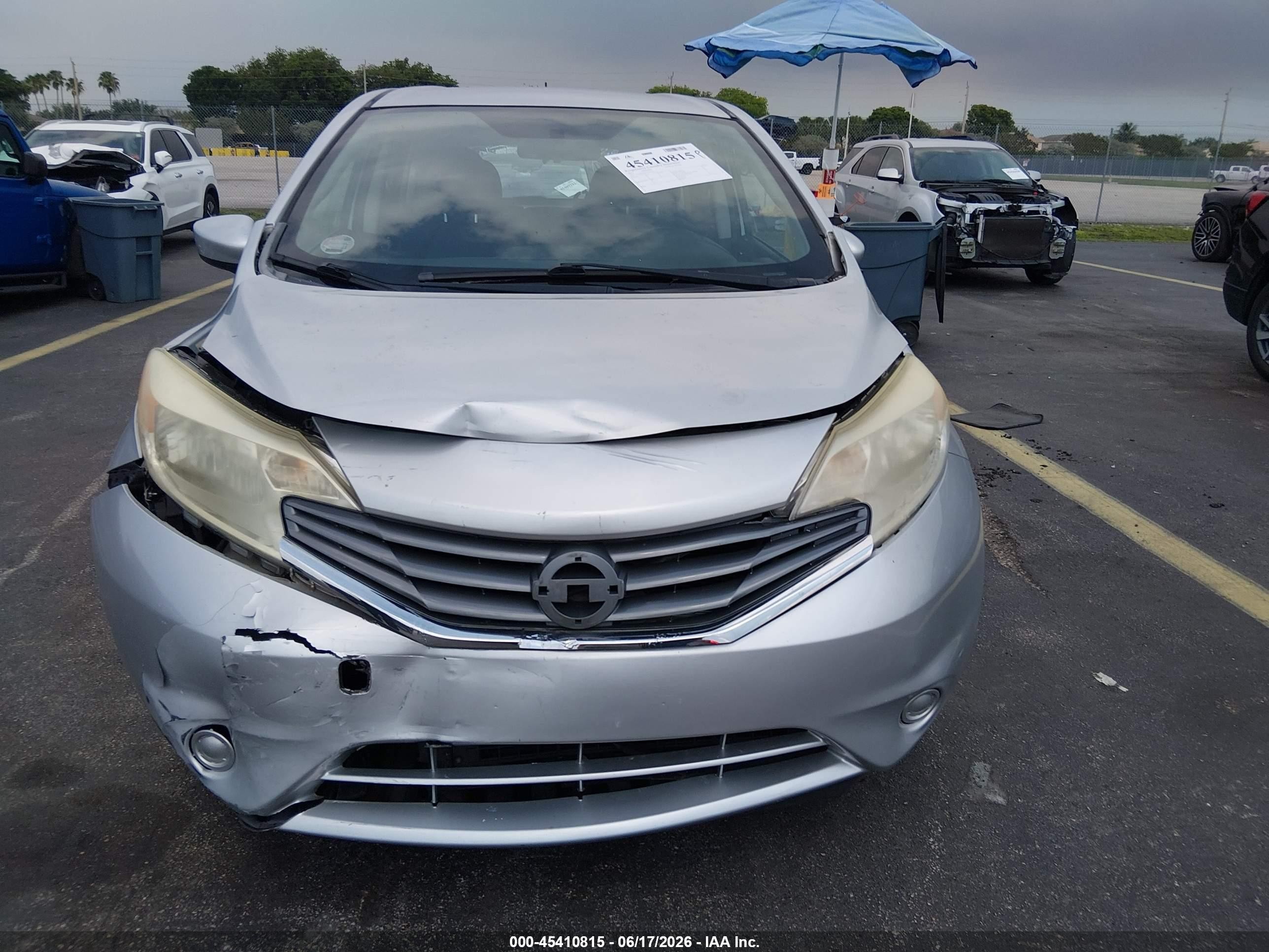 2015 Nissan Versa Note S (sr)/s Plus/sl/sr/sv Gray vin: 3N1CE2CP3FL417355