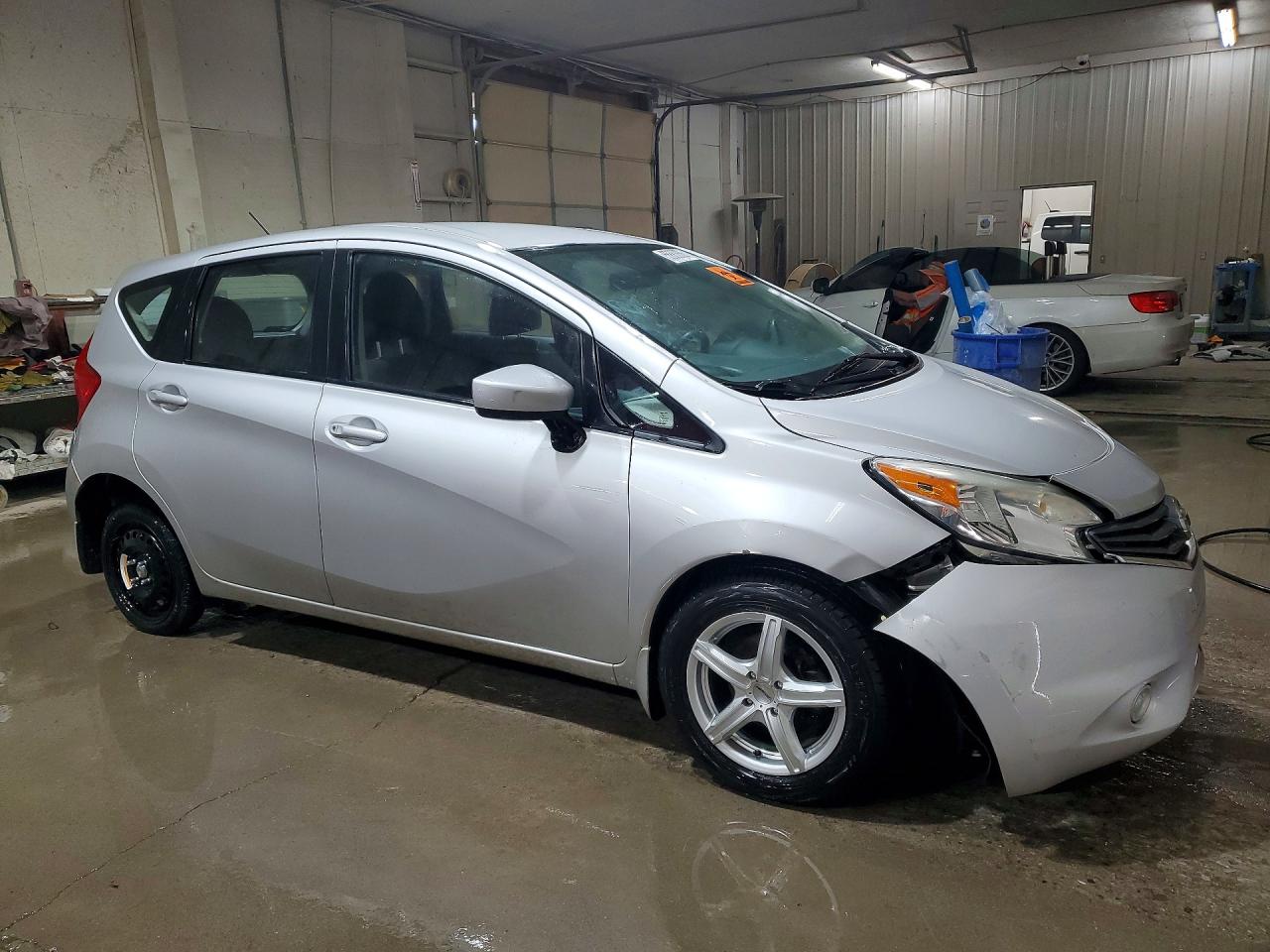 2015 Nissan Versa Note S Plus Серебряный vin: 3N1CE2CP3FL424449