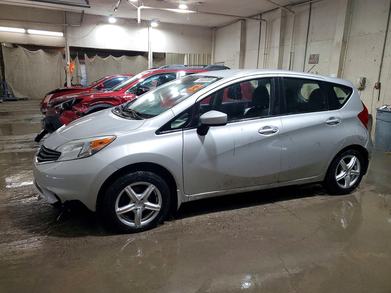 2015 Nissan Versa Note S Plus Серебряный vin: 3N1CE2CP3FL424449
