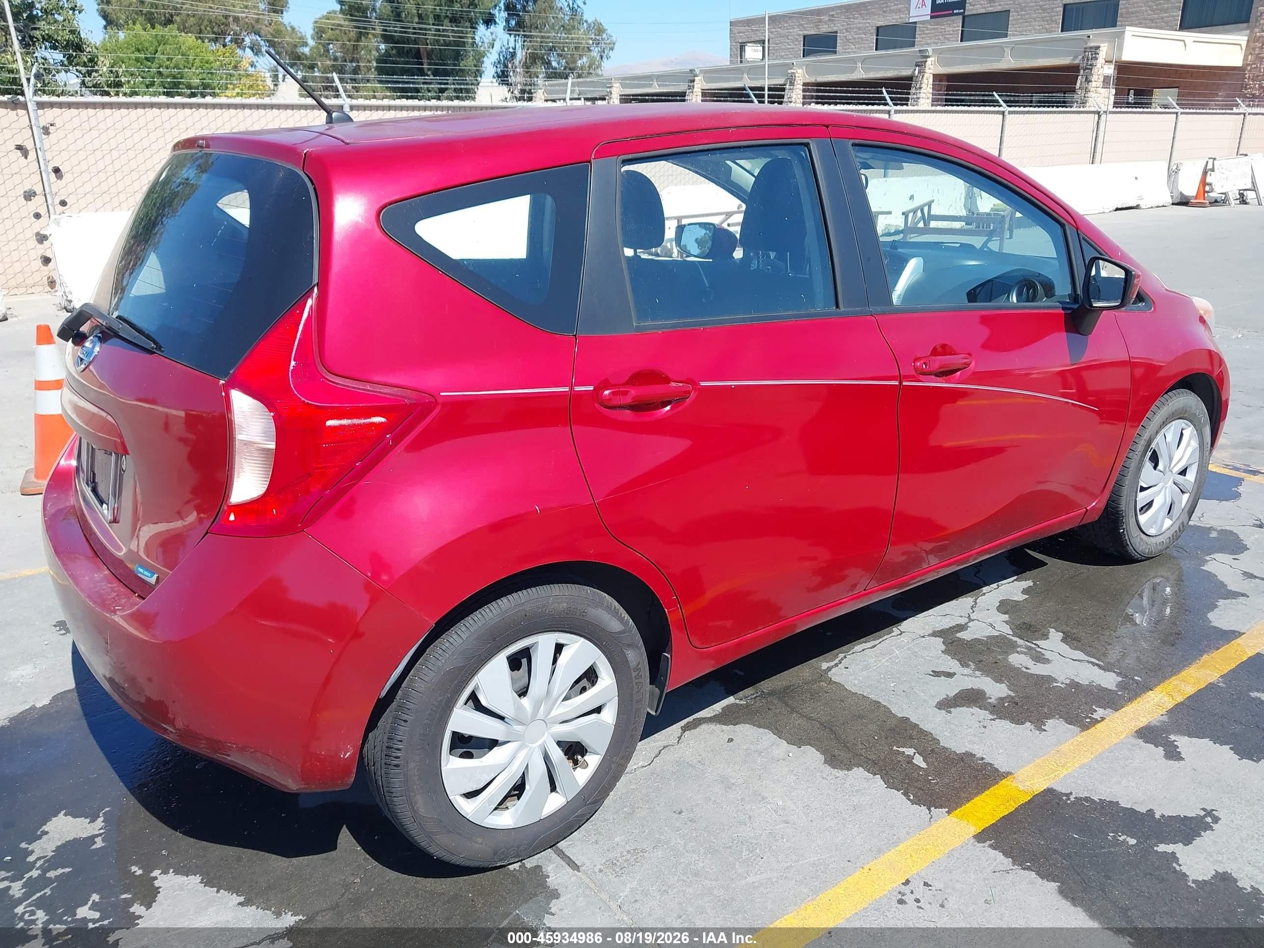 2015 Nissan Versa Note S Plus Red vin: 3N1CE2CP3FL450355