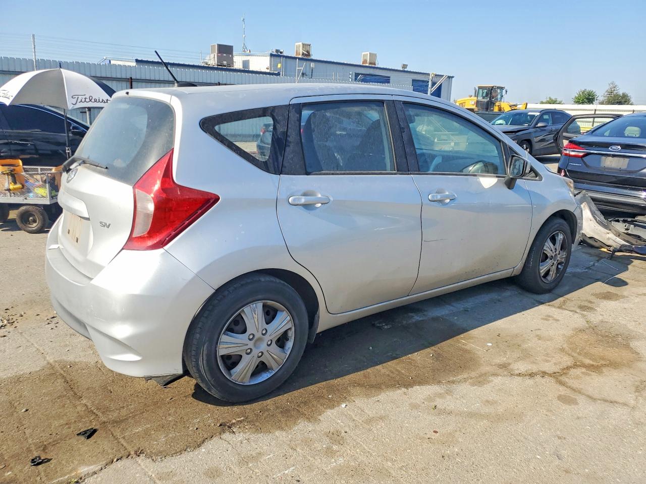 2018 Nissan Versa Note Sv Silver vin: 3N1CE2CP3JL352189