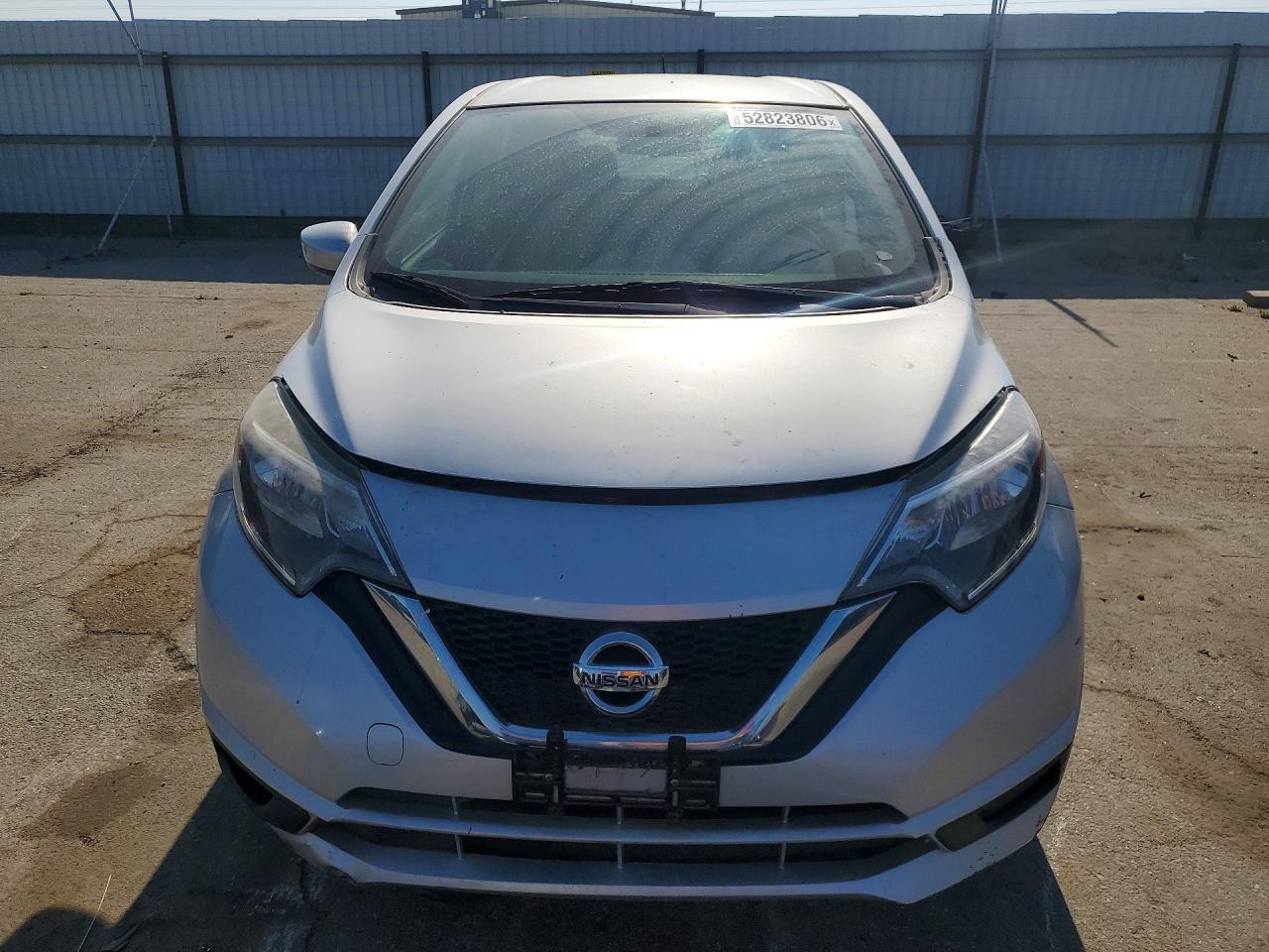 2018 Nissan Versa Note Sv Silver vin: 3N1CE2CP3JL352189
