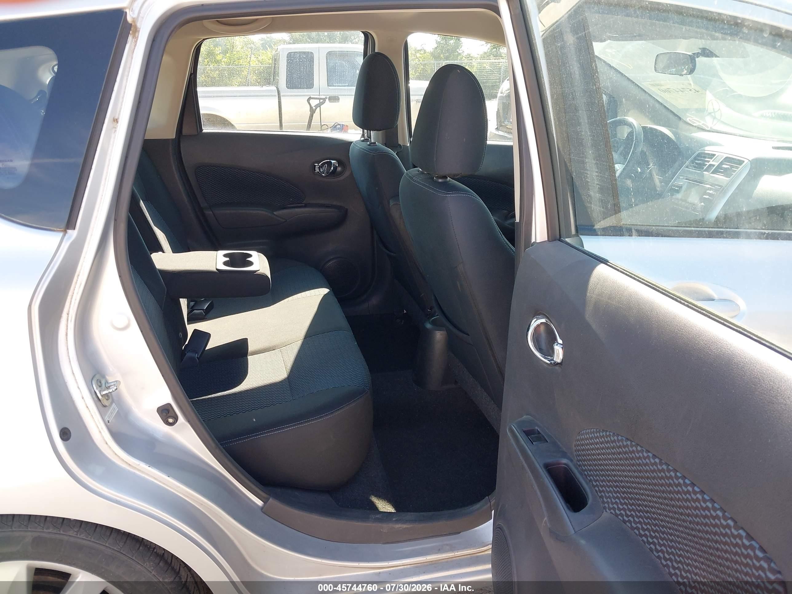 2014 Nissan Versa Note Sv Silver vin: 3N1CE2CP4EL372280