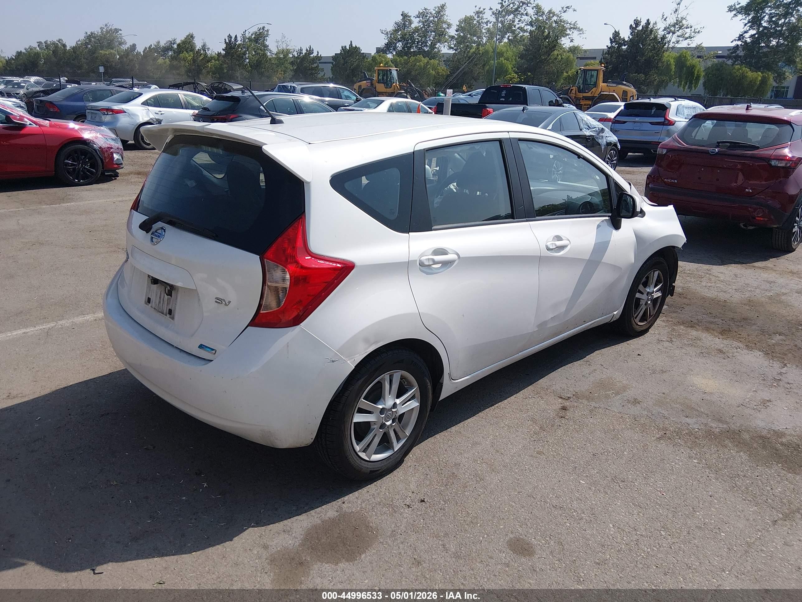 2014 Nissan Versa Note Sv White vin: 3N1CE2CP4EL374563