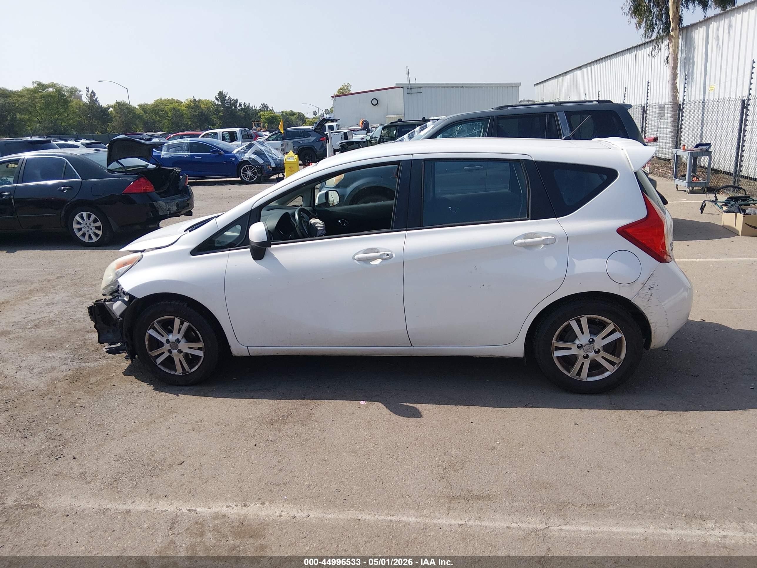 2014 Nissan Versa Note Sv White vin: 3N1CE2CP4EL374563