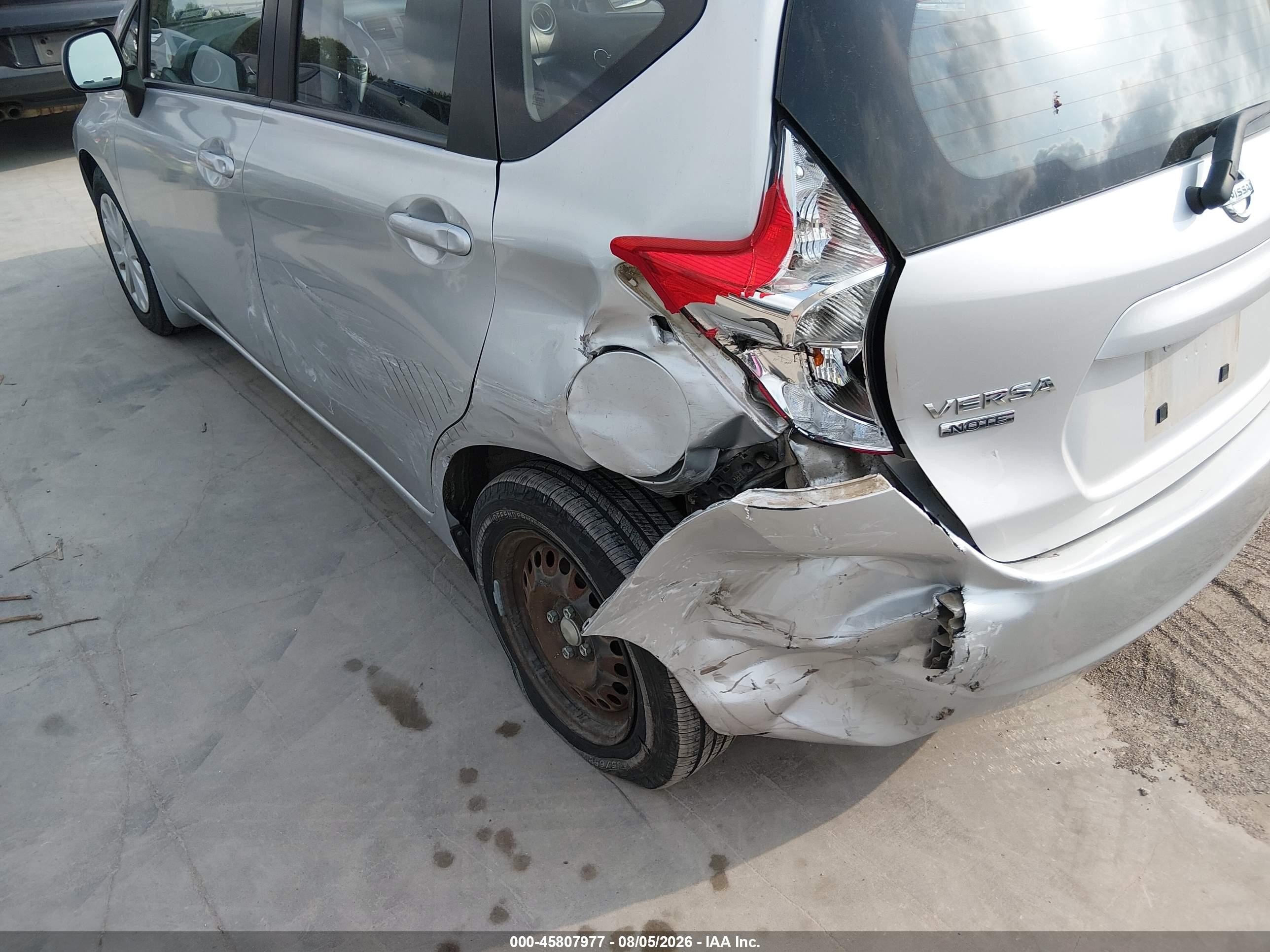 2014 Nissan Versa Note Sv Silver vin: 3N1CE2CP4EL398331