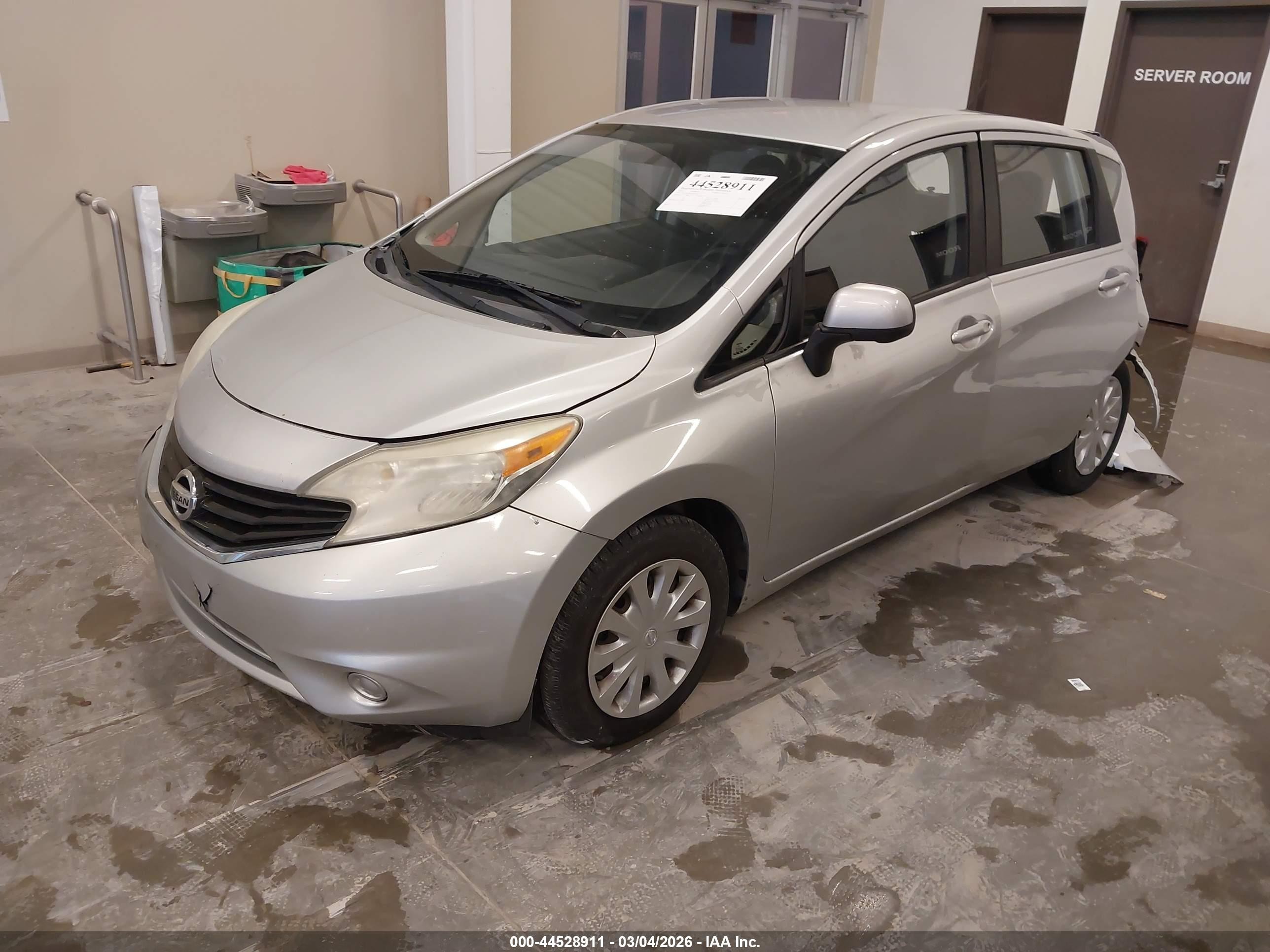 2014 Nissan Versa Note Sv Silver vin: 3N1CE2CP4EL403334